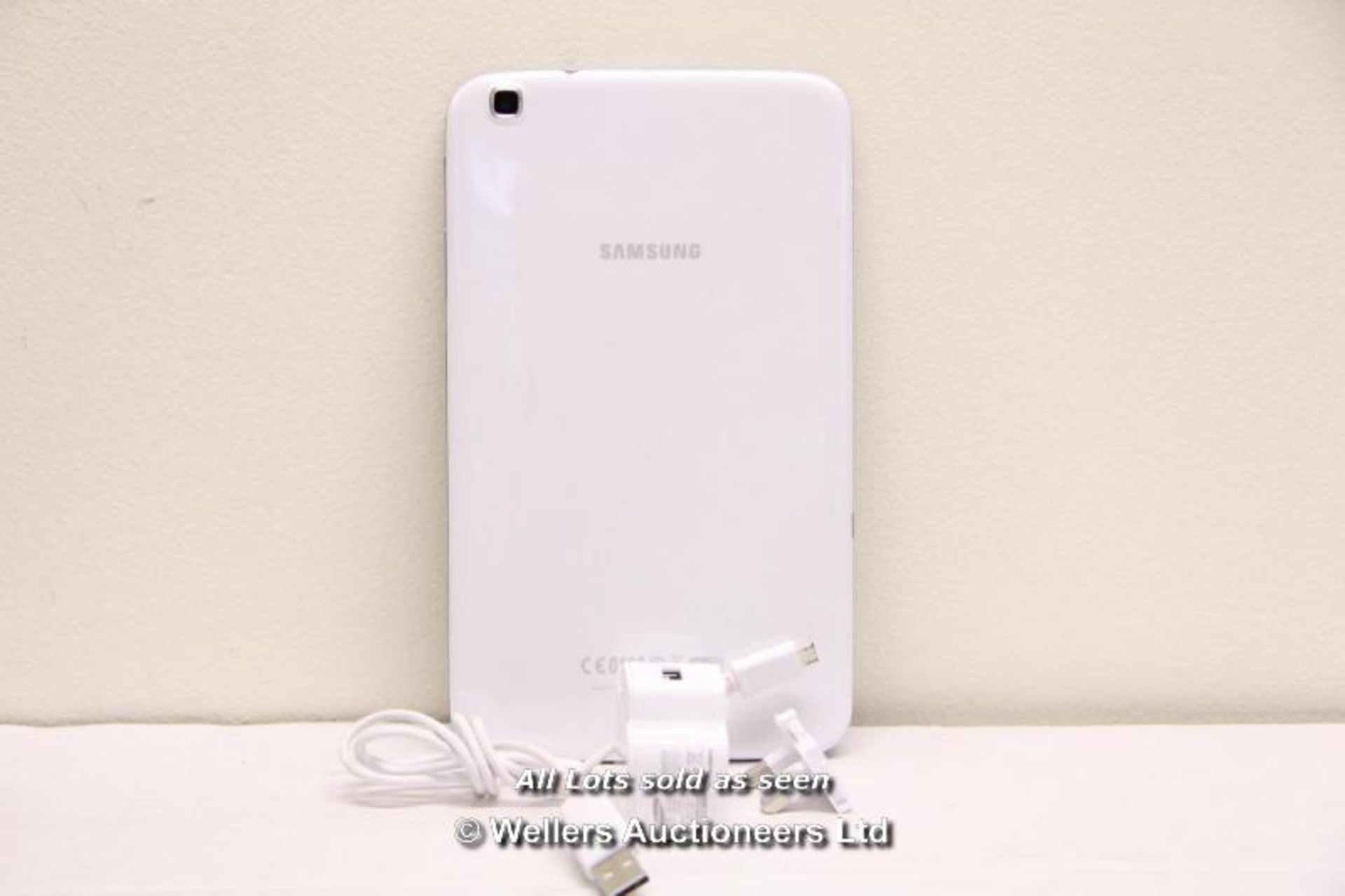 SAMSUNG GALAXY TAB 3 SM-T310 16GB WI-FI  8" - WHITE (36064233) / INCLUDING CHARGER AND USB CABLE / - Image 2 of 2