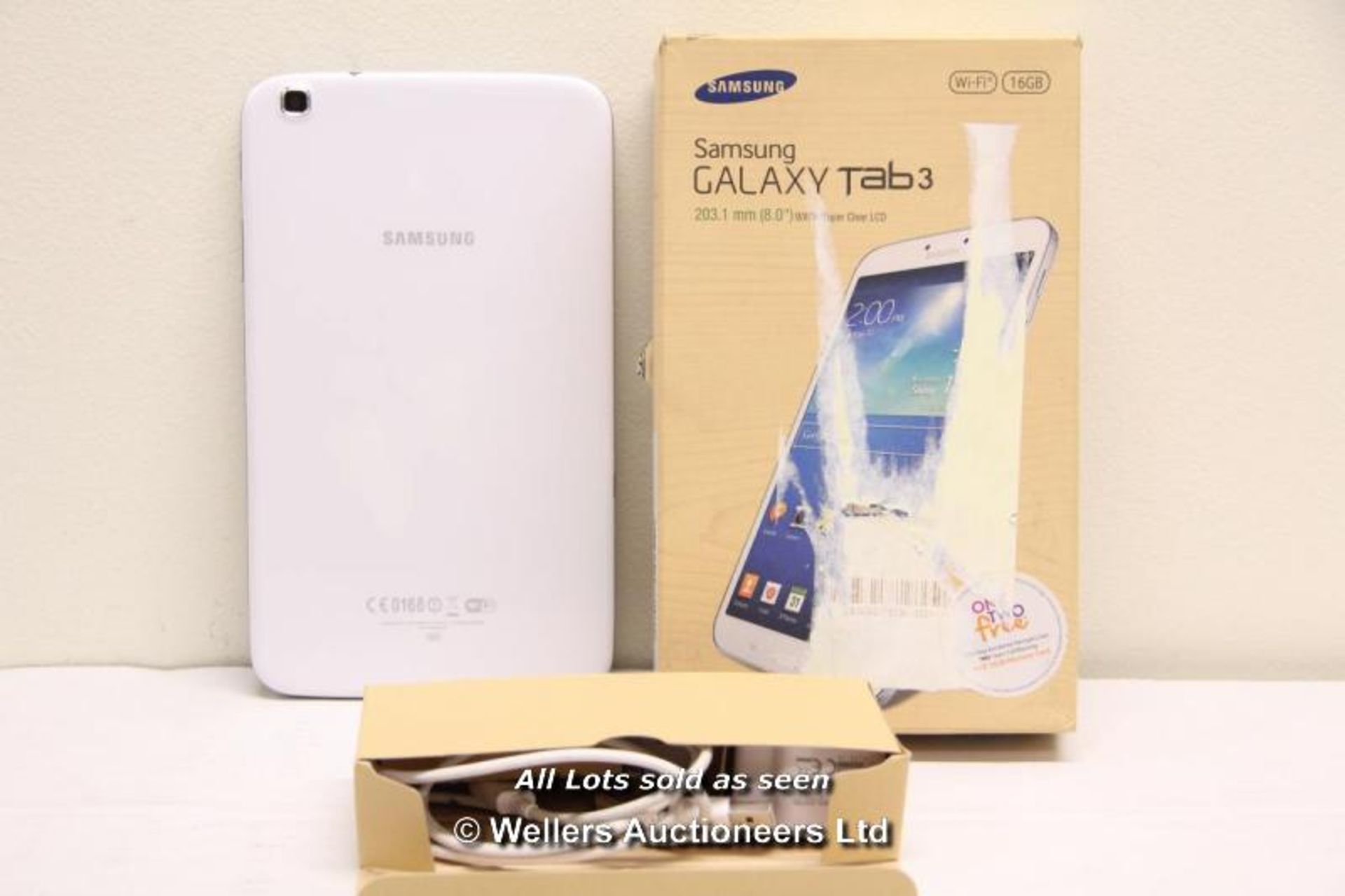 SAMSUNG GALAXY TAB 3 SM-T310 16GB WI-FI  8" - WHITE (36064360) / INCLUDING CHARGER AND USB CABLE / - Image 2 of 2