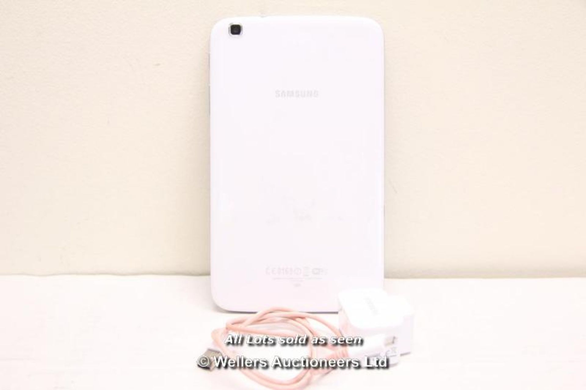 SAMSUNG GALAXY TAB 3 SM-T310 16GB WI-FI  8" - WHITE (36063919) / INCLUDING CHARGER AND USB CABLE / - Image 2 of 2