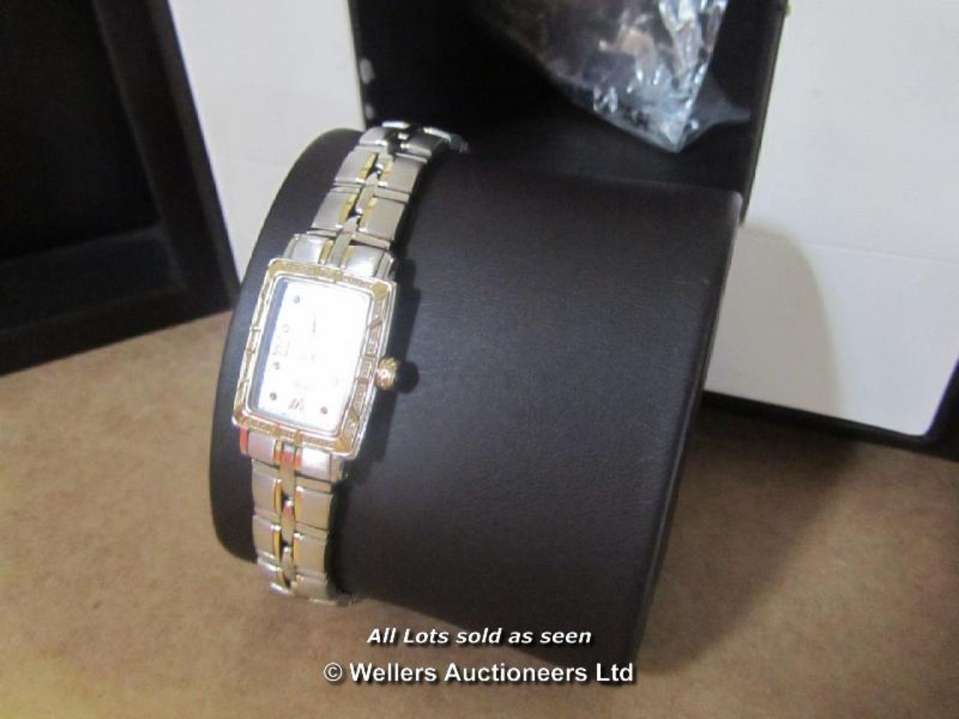 RAYMOND WEIL 9740-STS-00995 LADIES SQUARE DIAL BRACELET WATCH.  / GRADE: RETURNS / BOXED (DC2) [ - Image 8 of 10