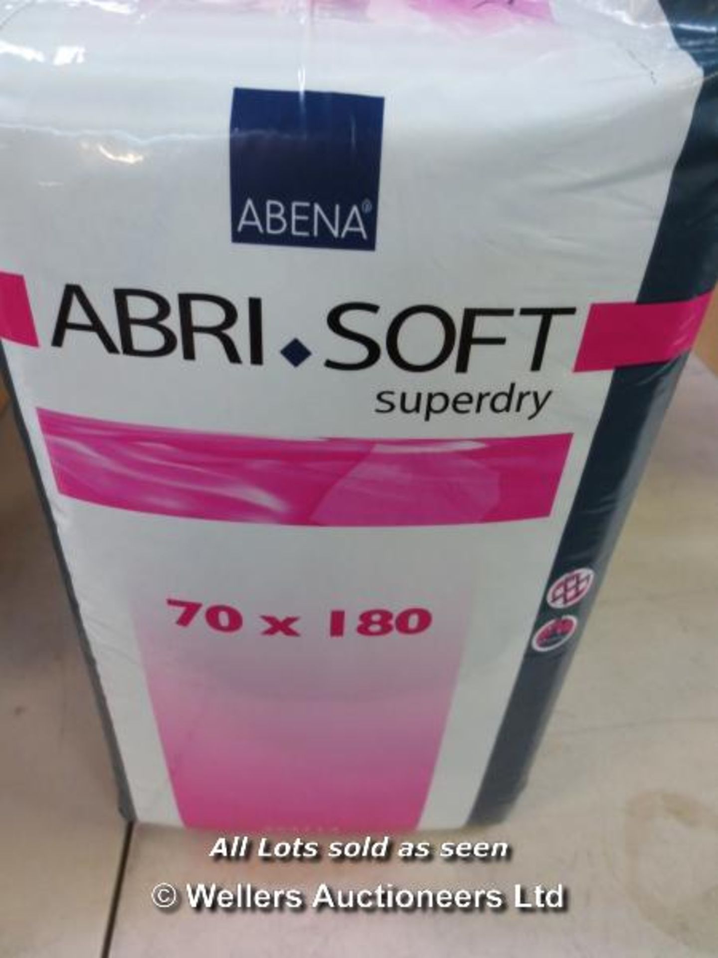 ABENA ABRI-SOFT SUPERDRY 30 IN PK / GRADE: BRAND NEW / BOXED (DC2) {AISLE '14'}