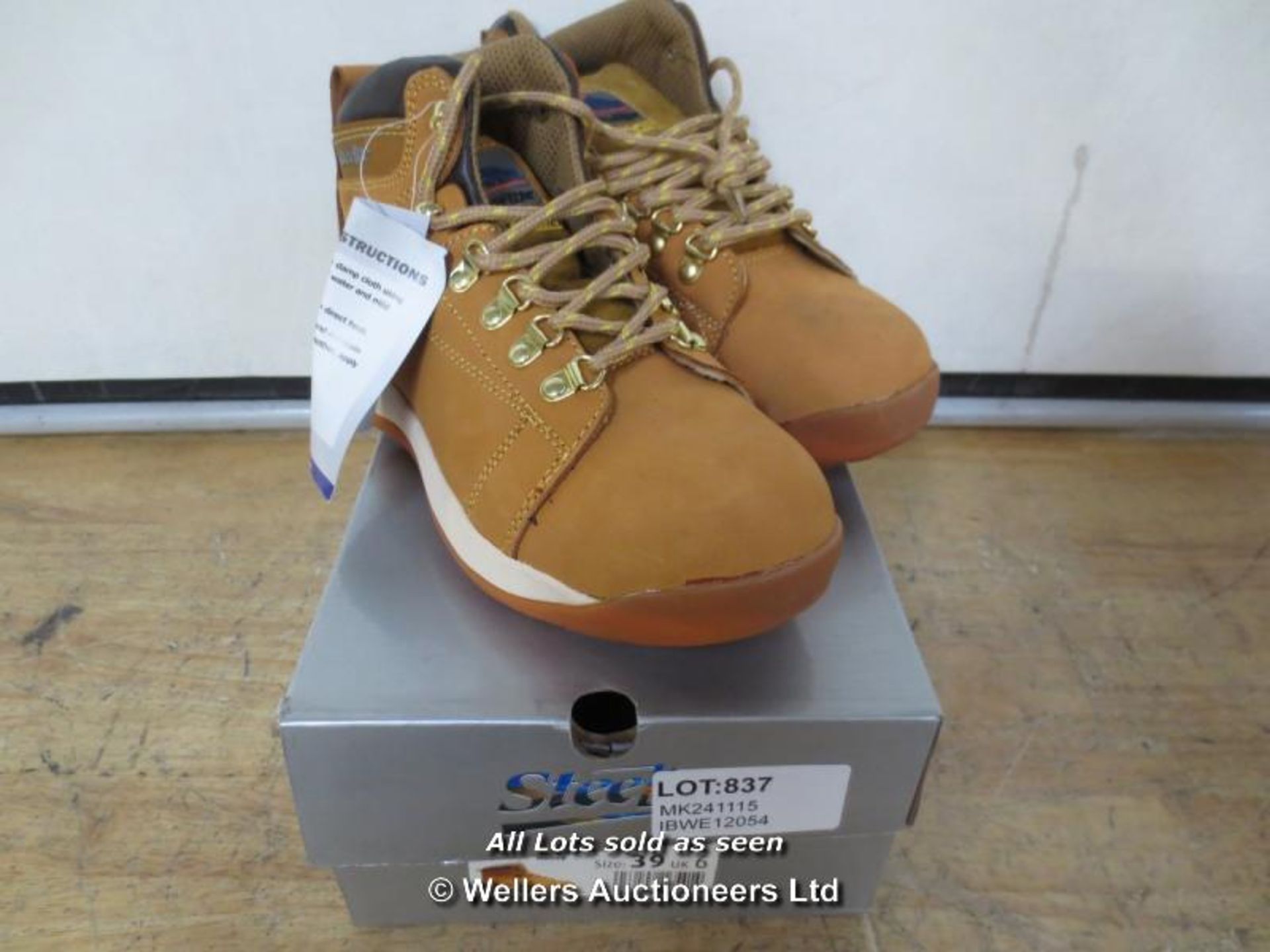 STEELIE SAFETY BOOTS UK6 / GRADE: BRAND NEW / BOXED (DC1) {AISLE '14'}