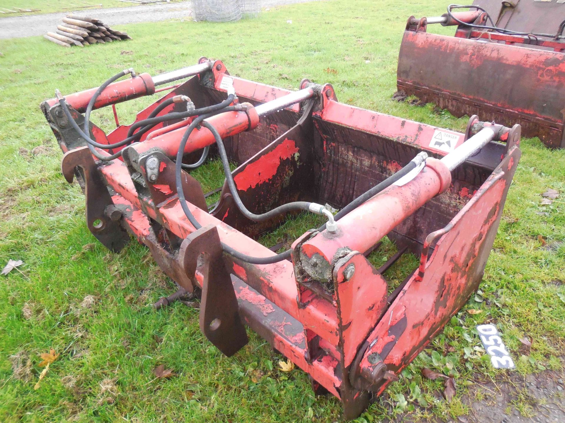 McHale 3 ram silage shear grab