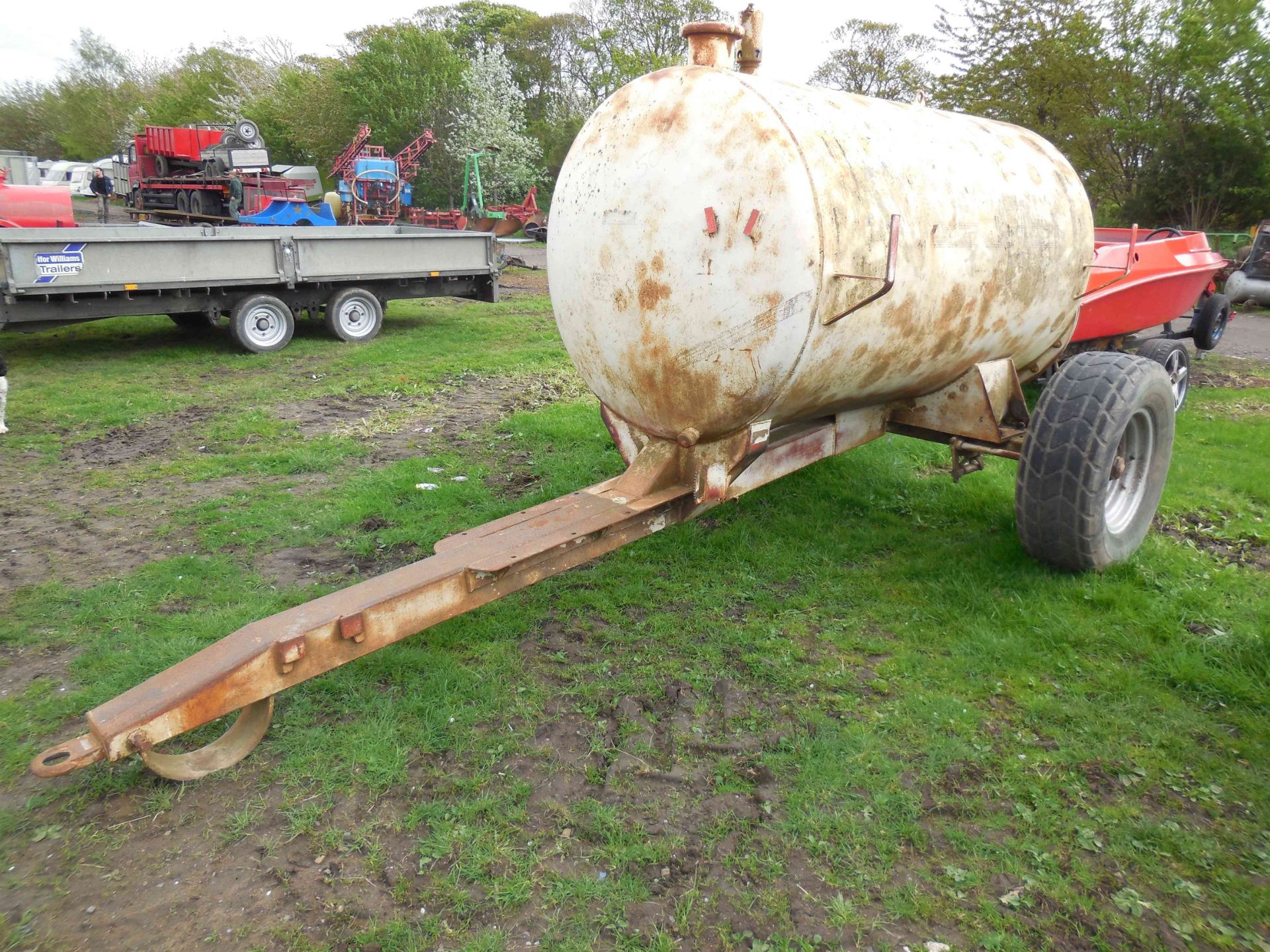 5082  1000 gallon water bowser - Image 2 of 2