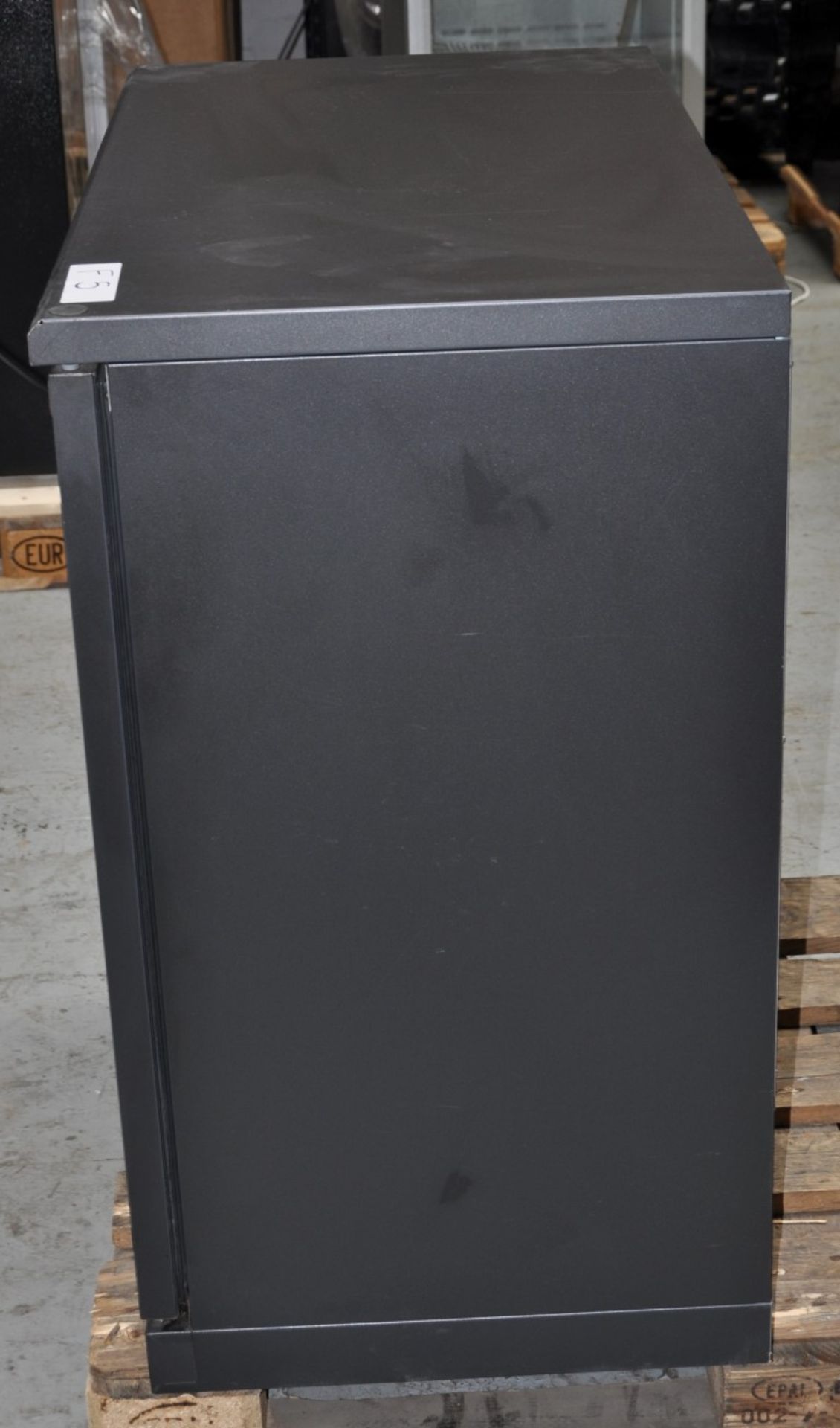 1 x Gamko Two Door Bottle Cooler With Internal Shelves - Ideal For Pubs, Clubs or Restaurants - BEER - Image 4 of 5