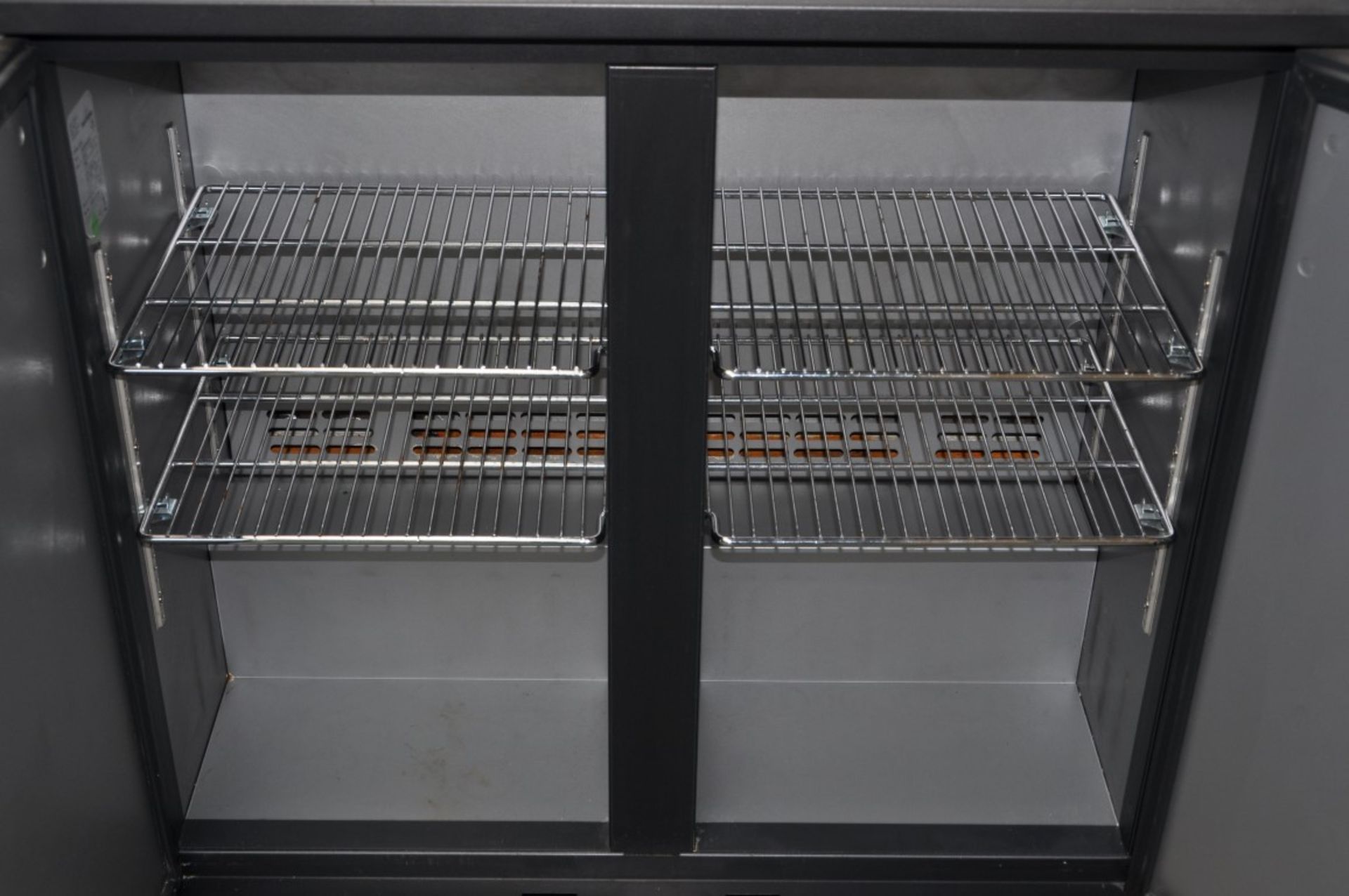 1 x Gamko Two Door Bottle Cooler With Internal Shelves - Ideal For Pubs, Clubs or Restaurants - BEER - Image 2 of 5