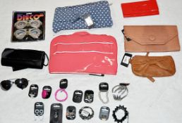 Approx 200 x Items Of Assorted Women's / Girls Fashion Accessories – Box2099 – Inc. Jewellery,