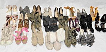 22 x Assorted Pairs Of Ladies Shoes & Boots – Box2073 – Various Ladies Sizes – Huge Resale Potential