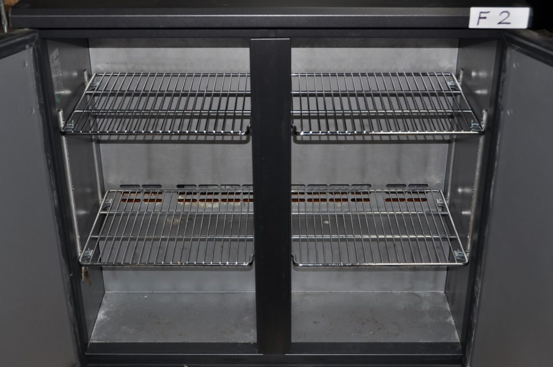 1 x Gamko Two Door Bottle Cooler With Internal Shelves - Ideal For Pubs, Clubs or Restaurants - BEER - Image 2 of 8