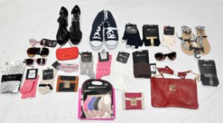 Approx 150 x Items Of Assorted Women's / Girls Fashion Accessories – Box2051 – Inc. Sunglasses,