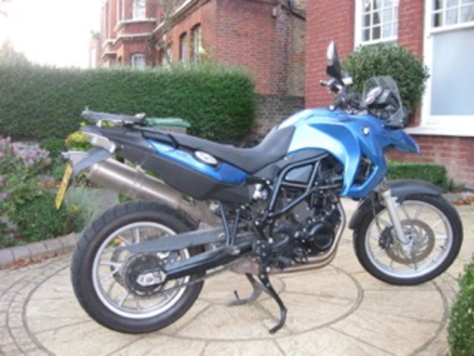 BMW F650GS, 2008 very low mileage - Image 2 of 9