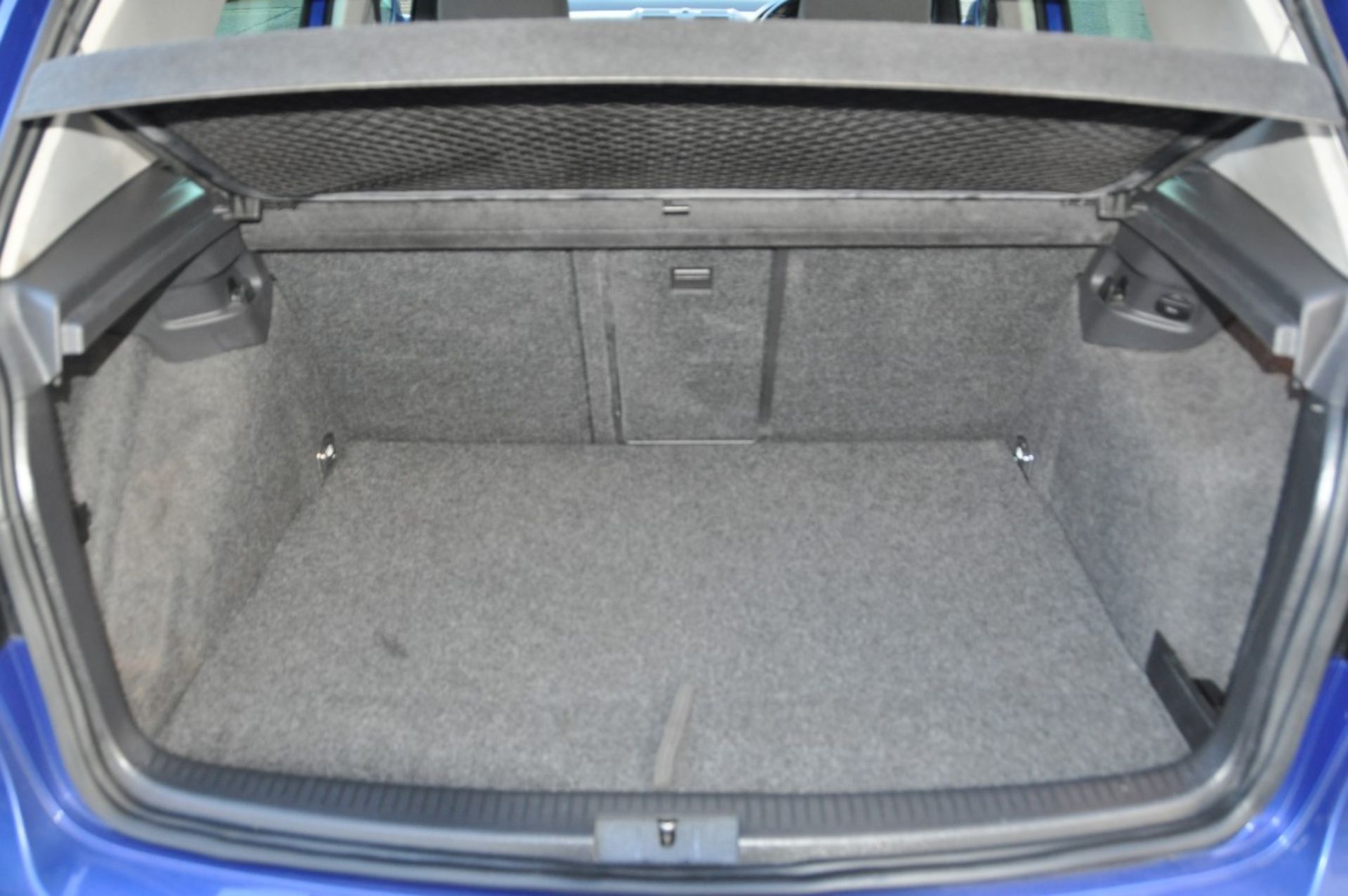 1 x Volkswagon Golf R32 V6 "5 Door" 2008, Blue - Heated Seats, 42,733 Miles - MOT Jan 2016 - Image 17 of 25