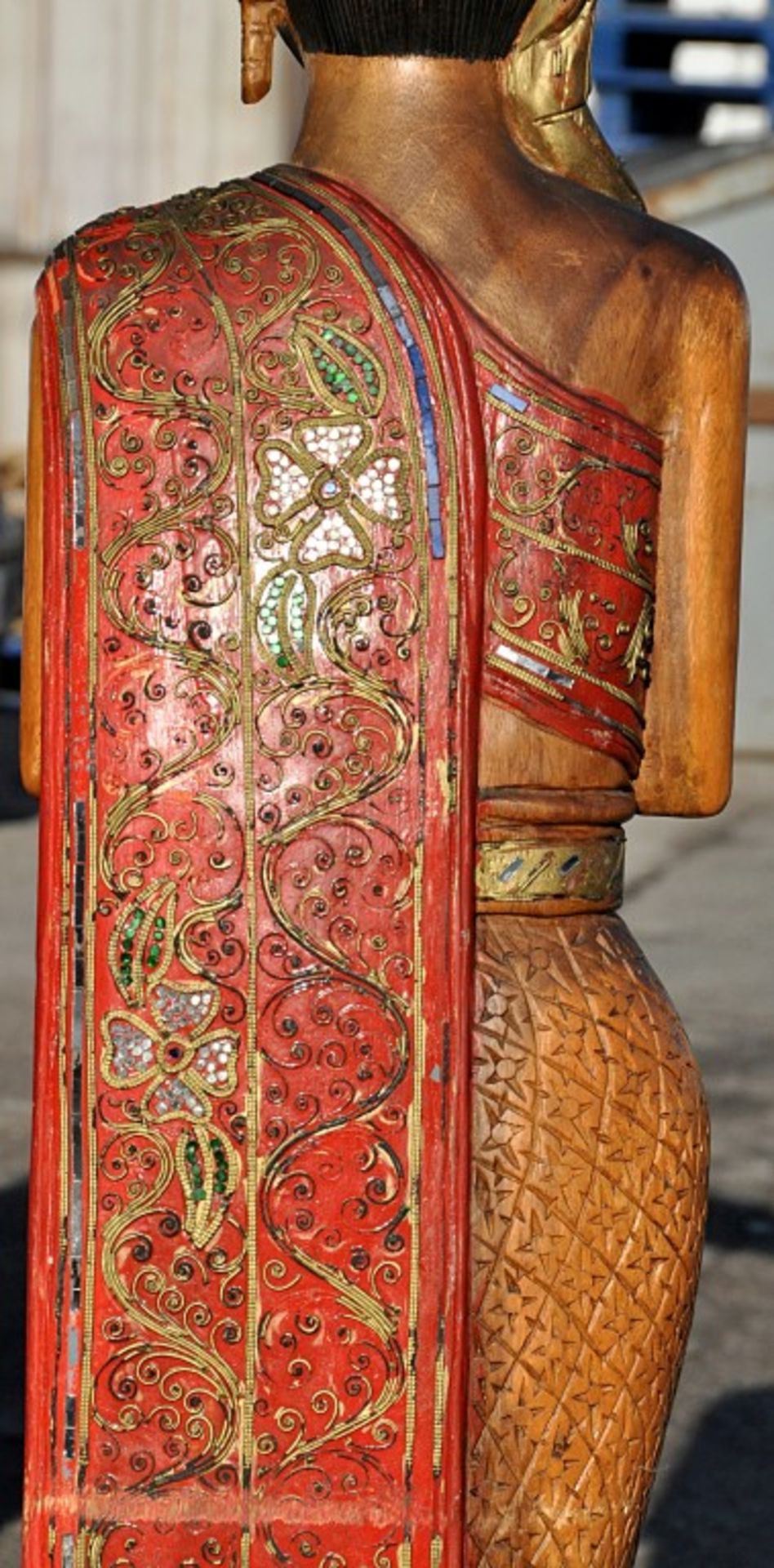 1 x Large Carved Wooden Free-standing Thai Statue  – 160cm High – Beautifully Hand-painted & - Image 6 of 10