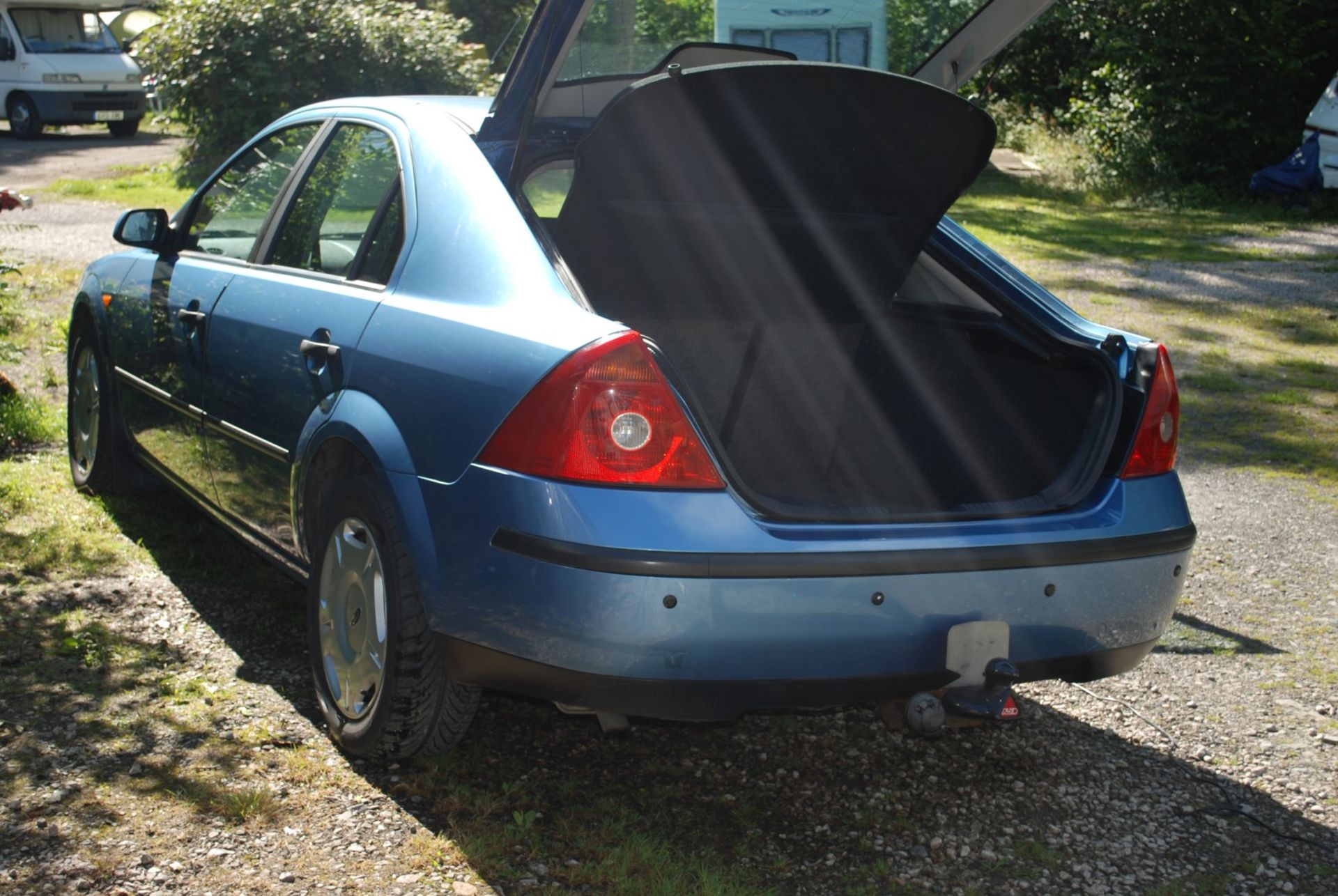 1 x Ford Mondeo - 2003 - Automatic - Petrol - 139,000 Miles - Features Include Chain Driven Cam - Image 10 of 10