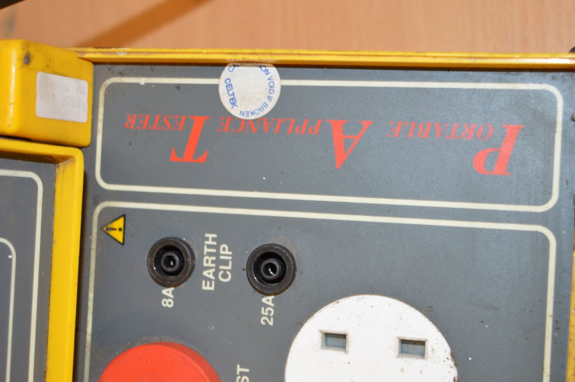 1 x Seaward PAT1000S Microprocessor Controlled PAT Tester - Designed For Testing UK 240v - Image 7 of 8