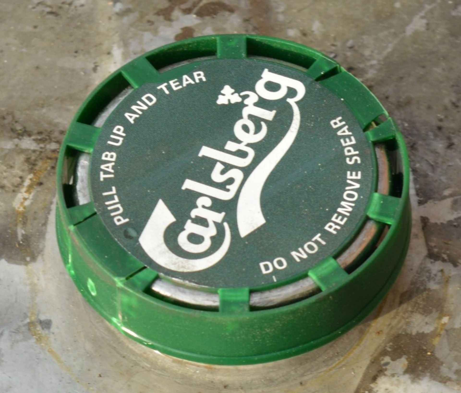 1 x Beer Keg CARLSBERG LAGER - Full Unused Keg - Best Before 15 March 2015 - See Images For - Image 2 of 3