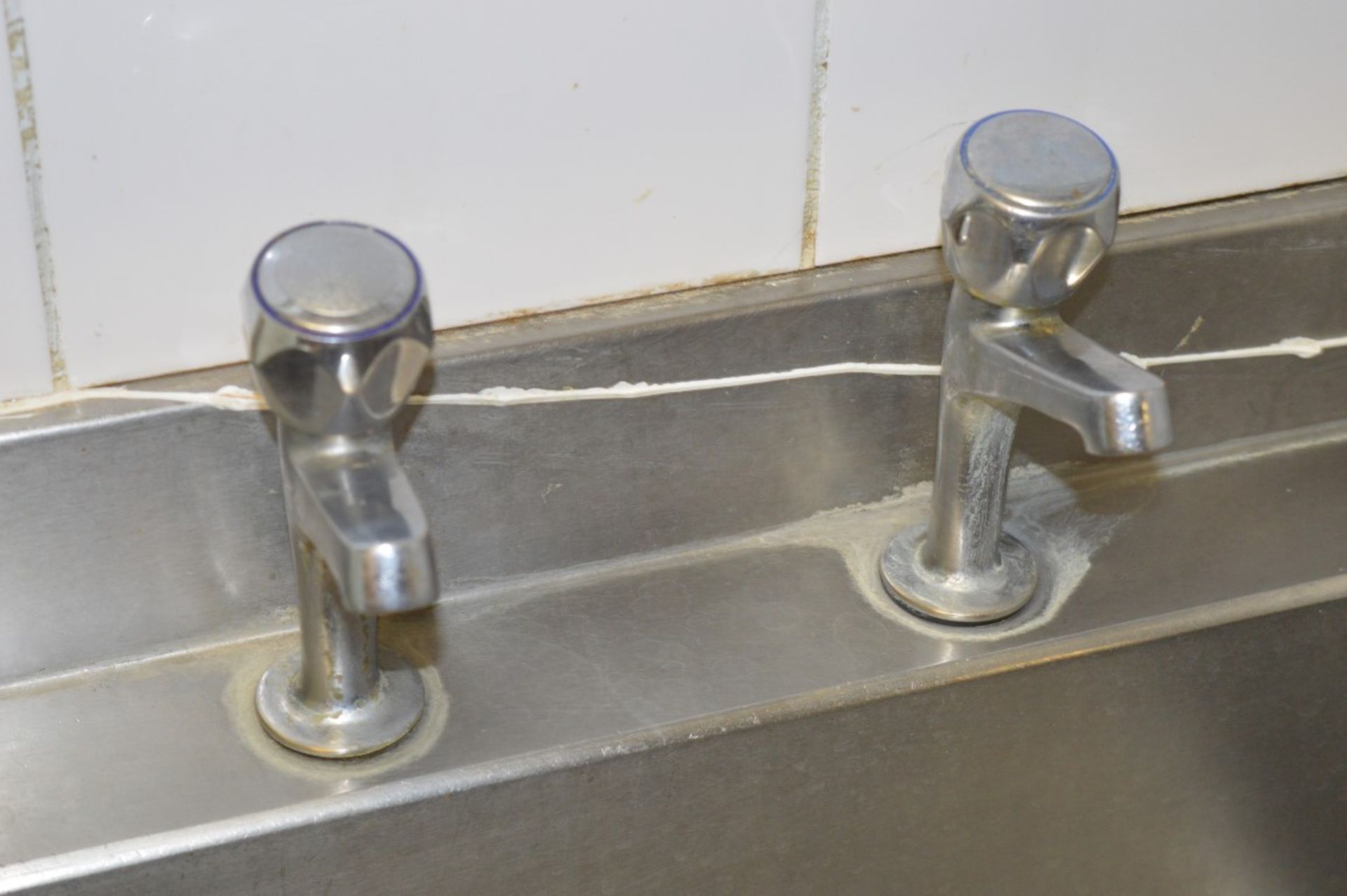 1 x Stainless Steel Double Bowl Sink Counter With Plug Straines - H87 x W251 x D60 cms - Ref GD212 - - Image 5 of 6