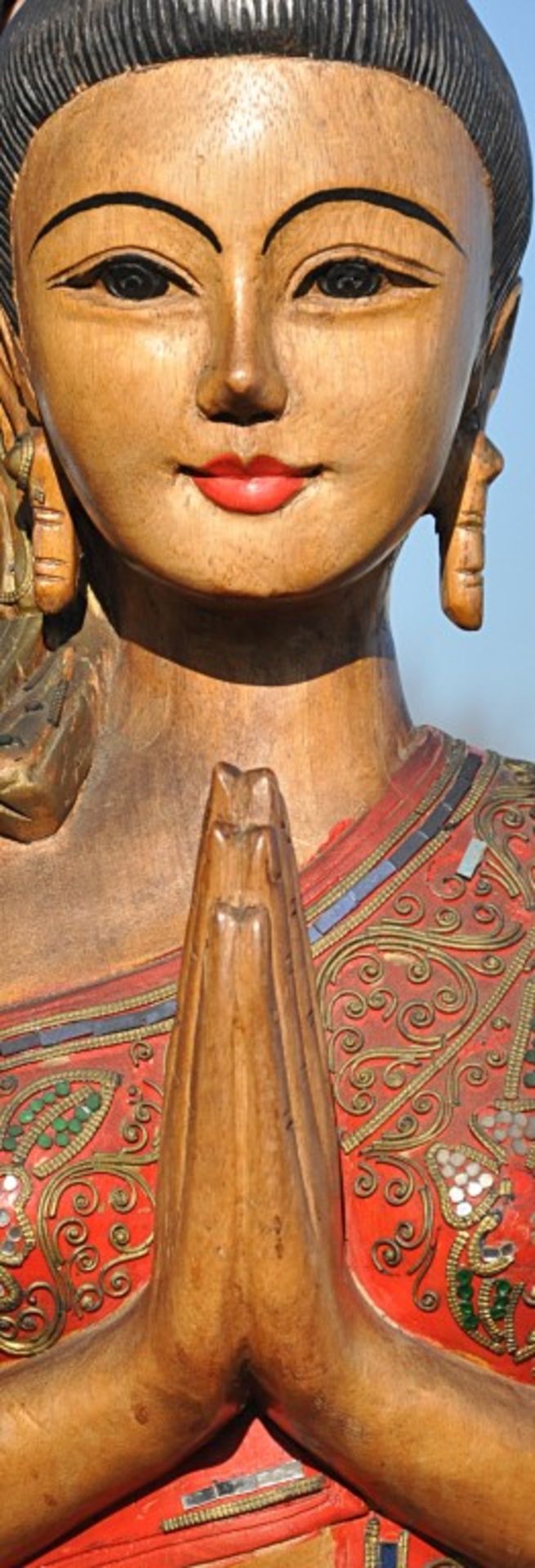 1 x Large Carved Wooden Free-standing Thai Statue  – 160cm High – Beautifully Hand-painted & - Image 4 of 10