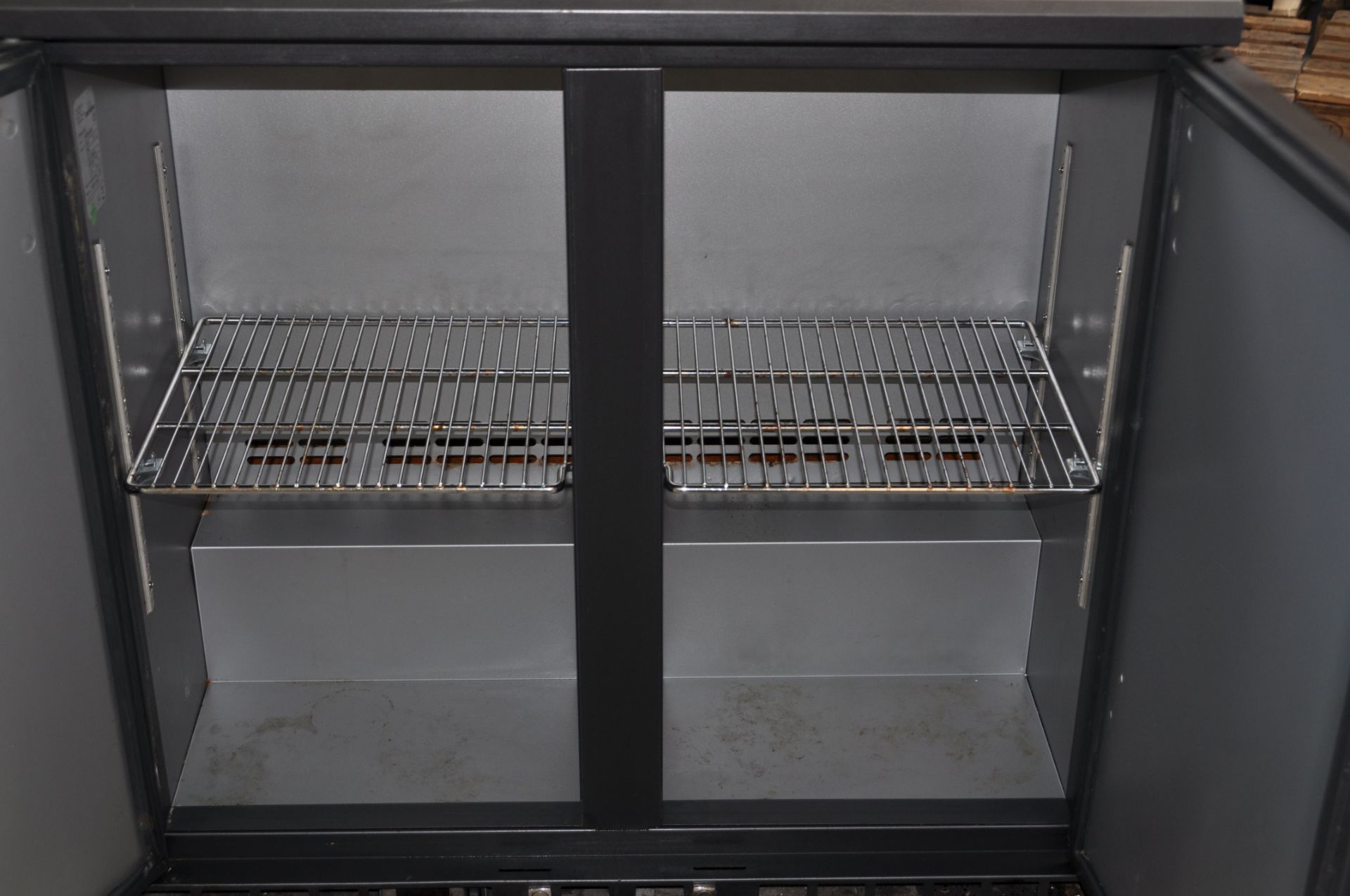 1 x Gamko Two Door Bottle Cooler With Internal Shelves - Ideal For Pubs, Clubs or Restaurants - BEER - Image 3 of 5