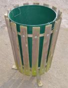 1 x Round Wooden Waste Bin With Metal Inner - Tanalised Wood For Preservation Treatment Ensuring