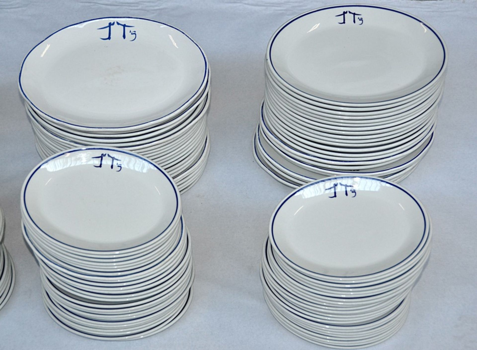 195 x Item Of Assorted Crockery – Brand: Steelite Int. (Endland) – Includes Dishes Of Varying Size – - Image 2 of 5