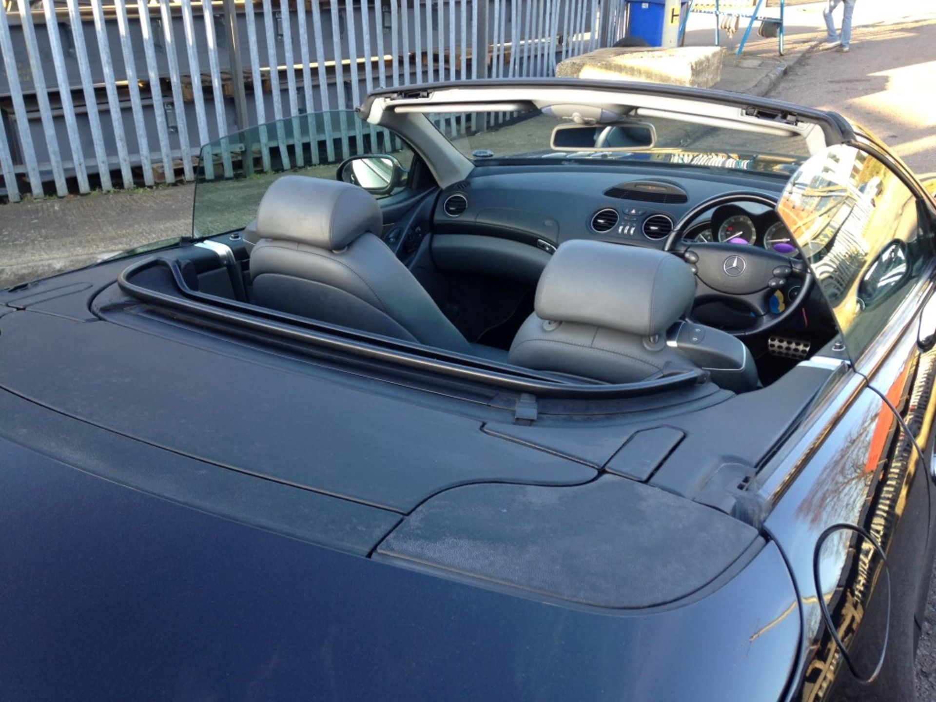 1 x Mercedes SL500 Automatic 5.0 Convertible - Petrol - Year 2002 - 94,500 Miles - Long MOT Expiry - Image 22 of 48