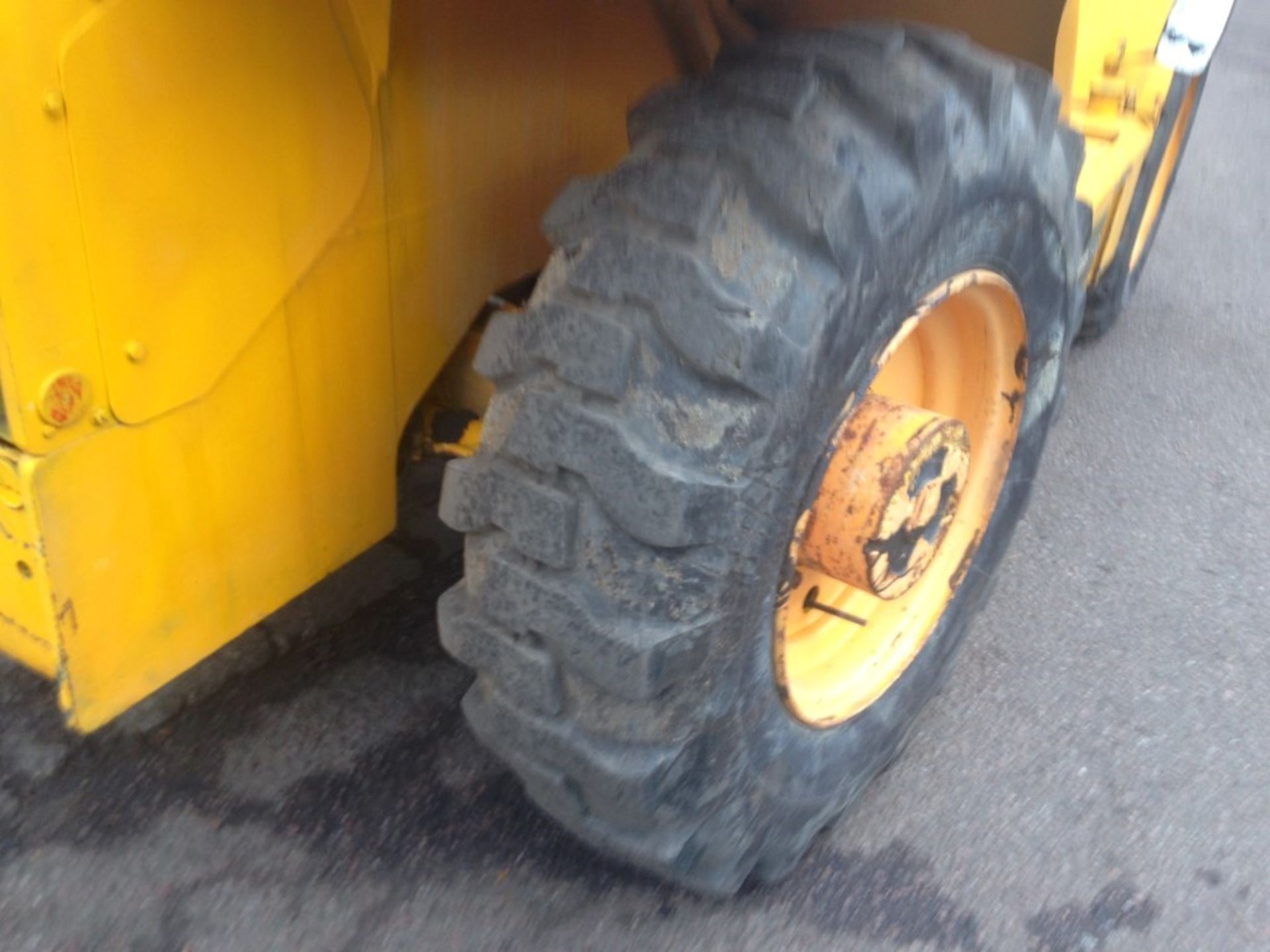 1 x JCB 530-120 Telescopic Handler With Forks - 1407 Hours - CL057 - Location: Welwyn, - Image 11 of 26