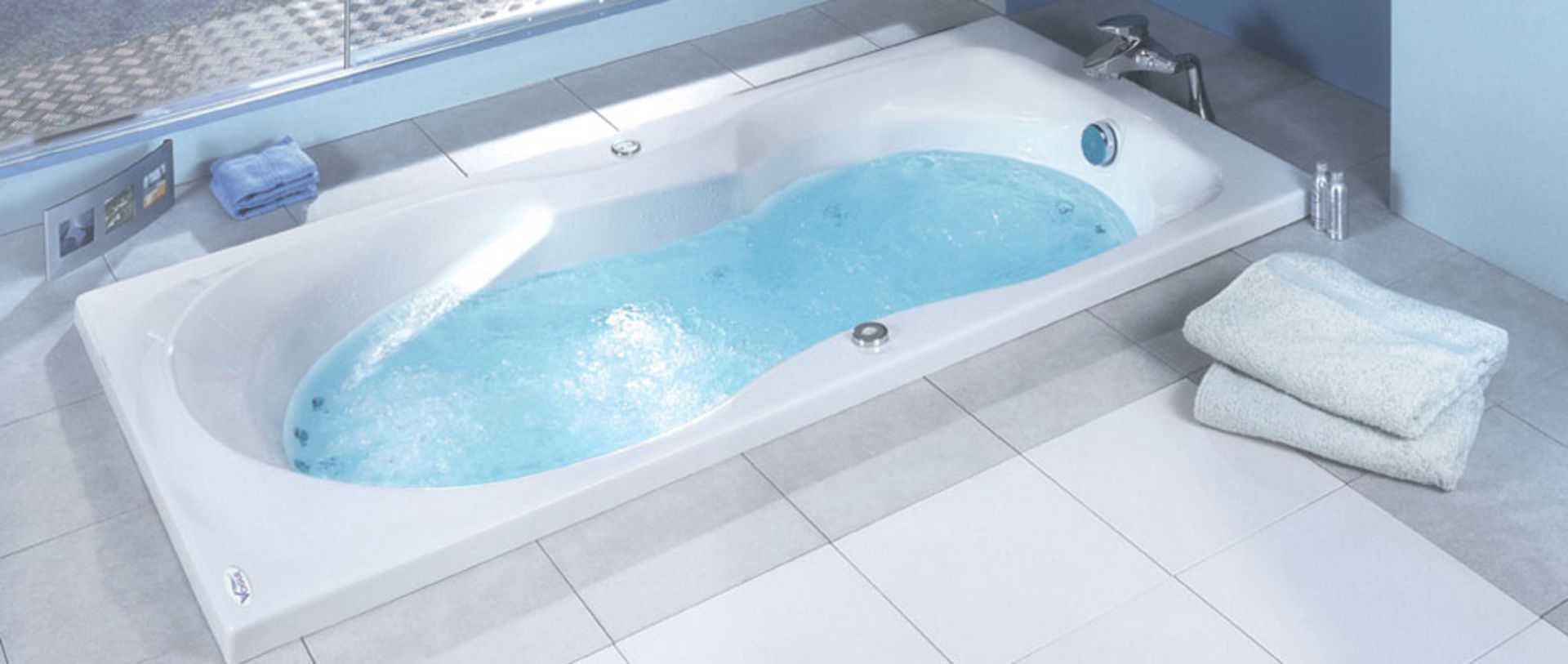 1 x Vogue Bathrooms Sapphire Double Ended Inset Bath Tub - Size: 1800 x 900mm - For The Ultimate - Image 3 of 3
