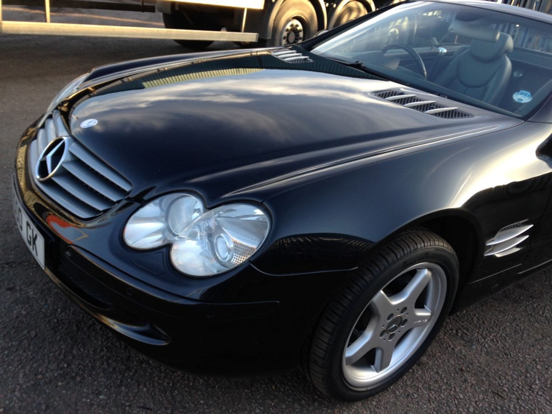 1 x Mercedes SL500 Automatic 5.0 Convertible - Petrol - Year 2002 - 94,500 Miles - Long MOT Expiry - Image 25 of 48