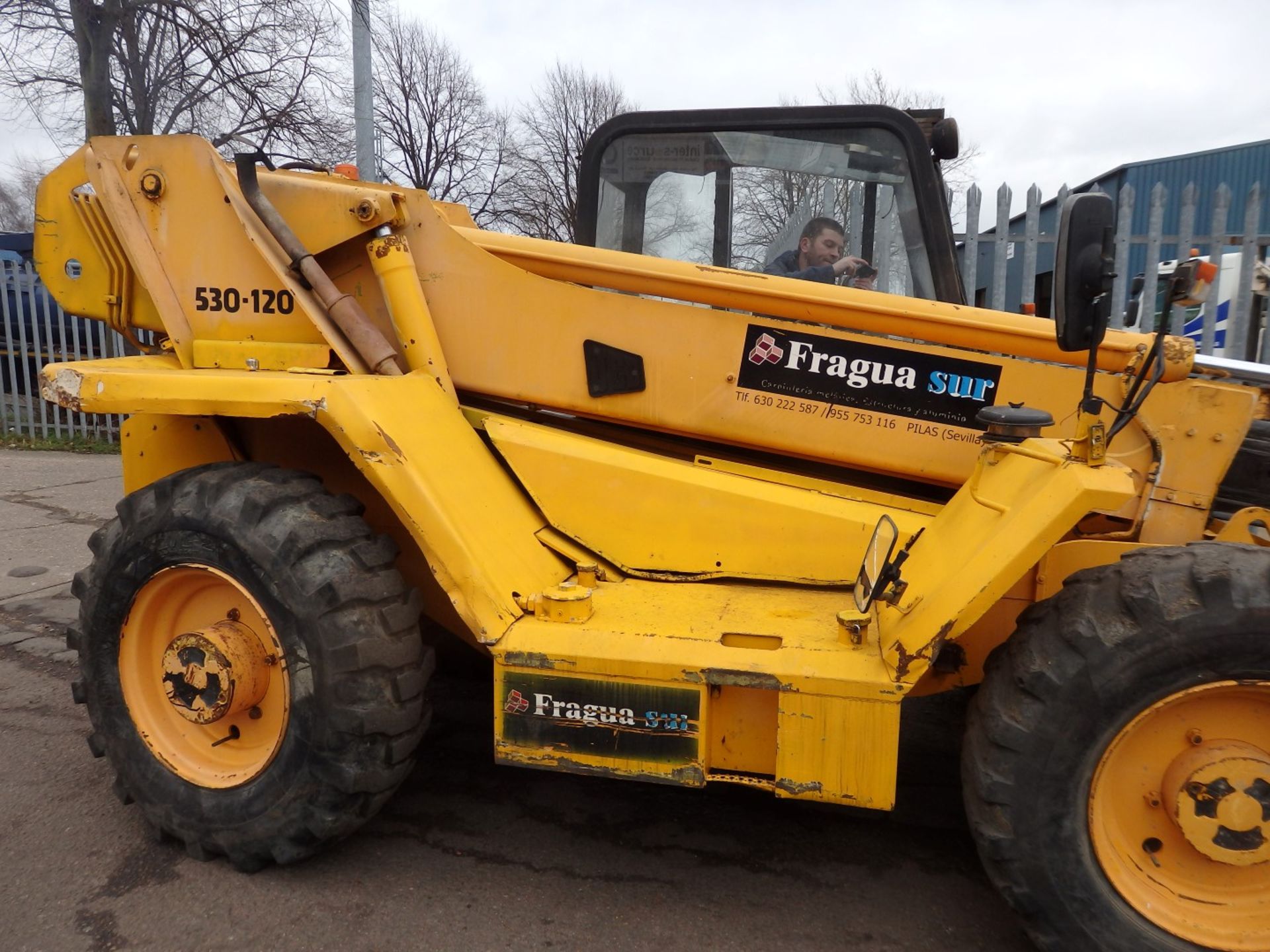 1 x JCB 530-120 Telescopic Handler With Forks - 1407 Hours - CL057 - Location: Welwyn, - Image 5 of 26