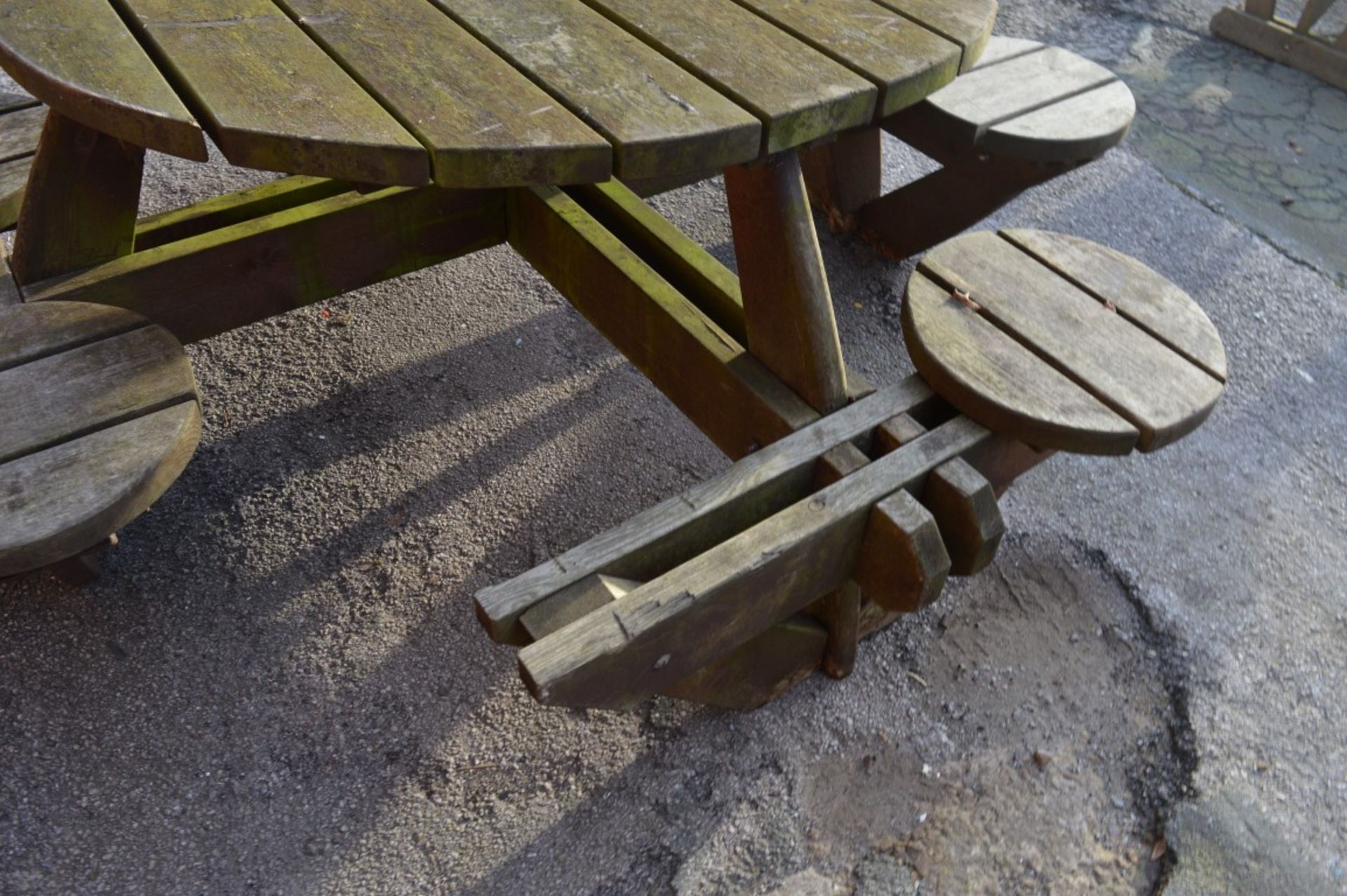 1 x Outdoor Picnic Pub Bench - Designed For 8 People To Be Sat Around a Circular Table - Ideal For - Image 3 of 4