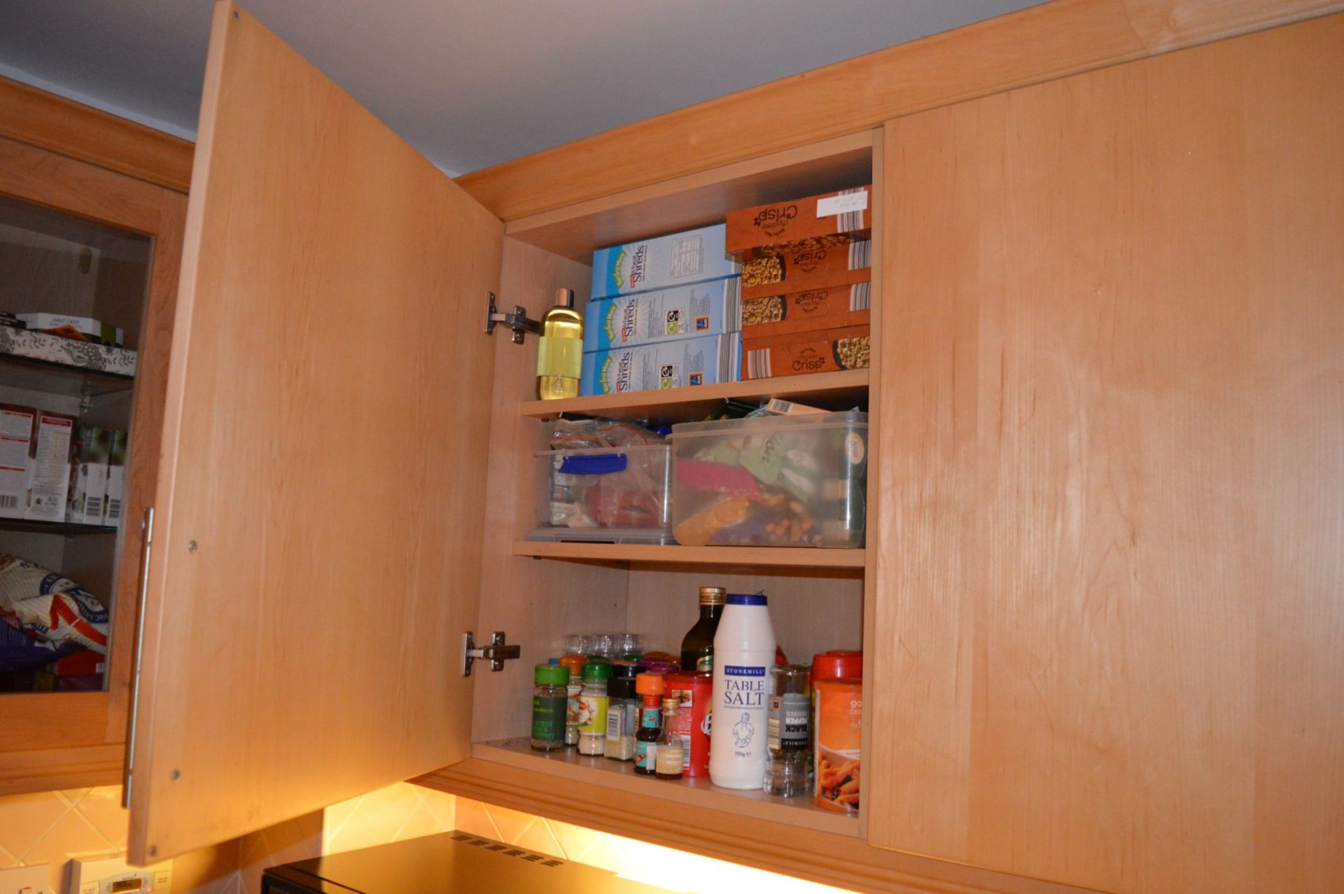 1 x Manor Cabinet Company Fitted Kitchen - Contemporary Beech Finish With Black Worktops and - Image 32 of 47