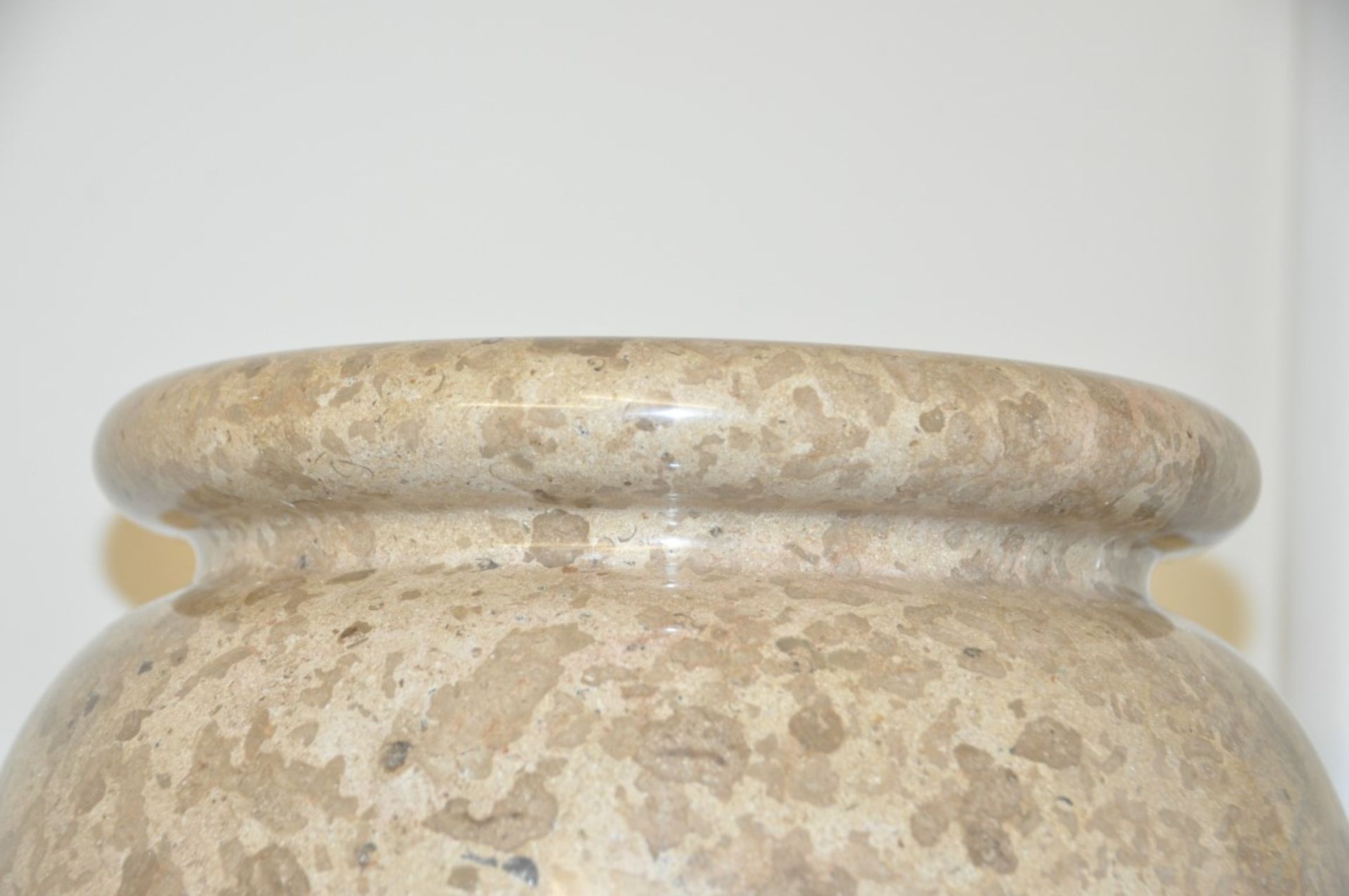 1 x Large Decorative Carved Natural Fossil Stone Vase - Gorgeous Glossy Marbled Finish - 3FT - Image 3 of 8