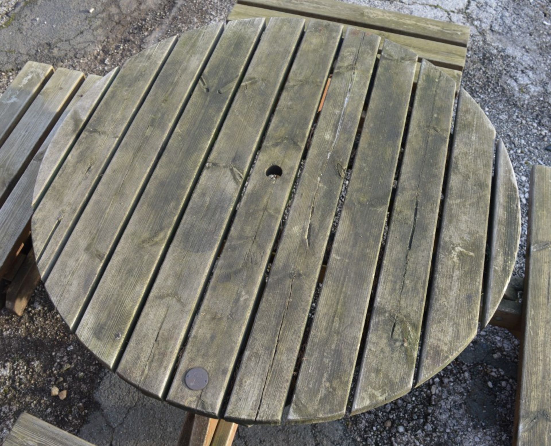 1 x Outdoor Picnic Pub Bench - Designed For 8 People To Be Sat Around a Circular Table - Ideal For - Image 2 of 3