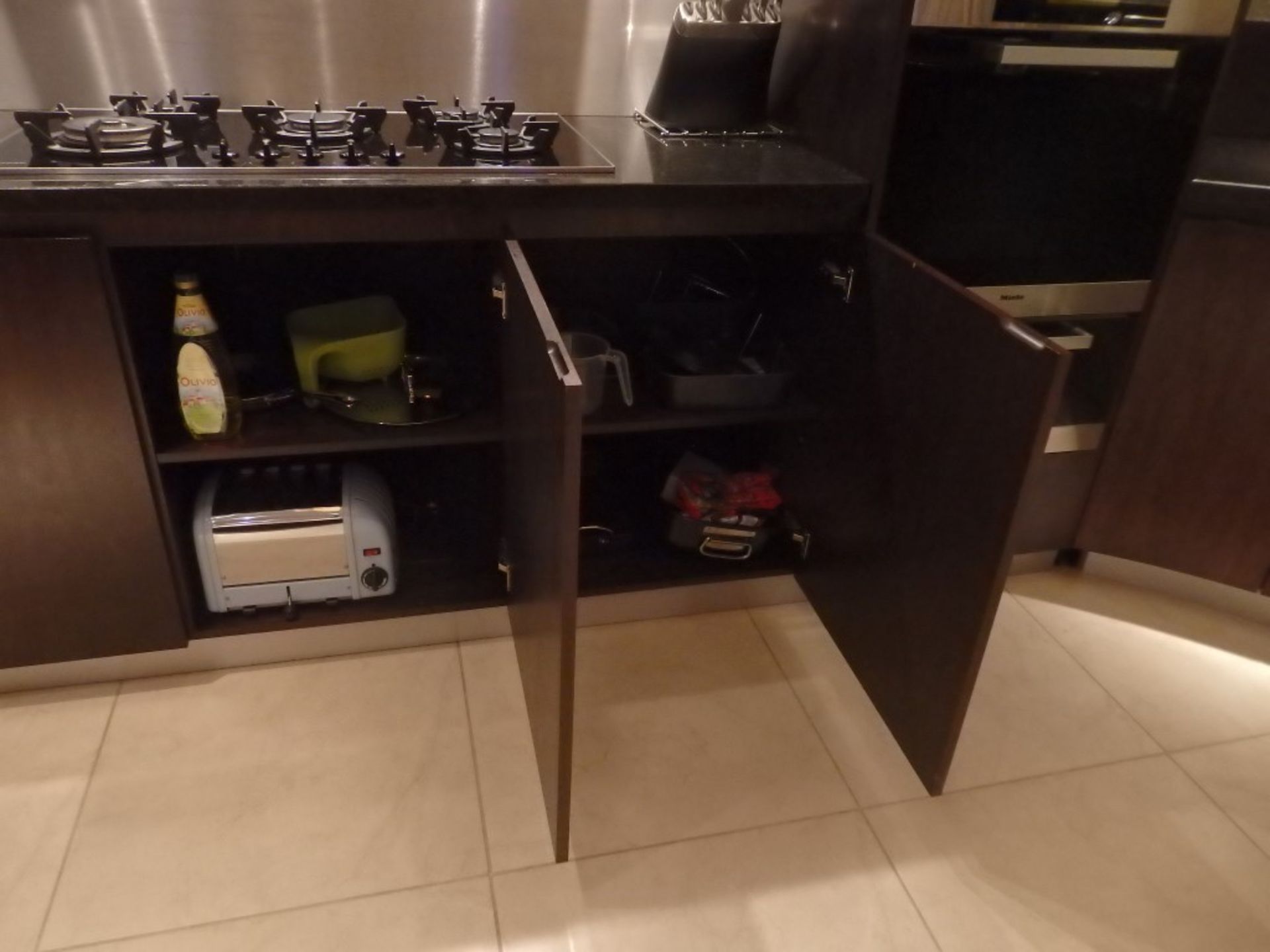 1 x Bespoke American Walnut Curved Kitchen With Miele & Liebherr Appliances - Solid Walnut - Image 25 of 31