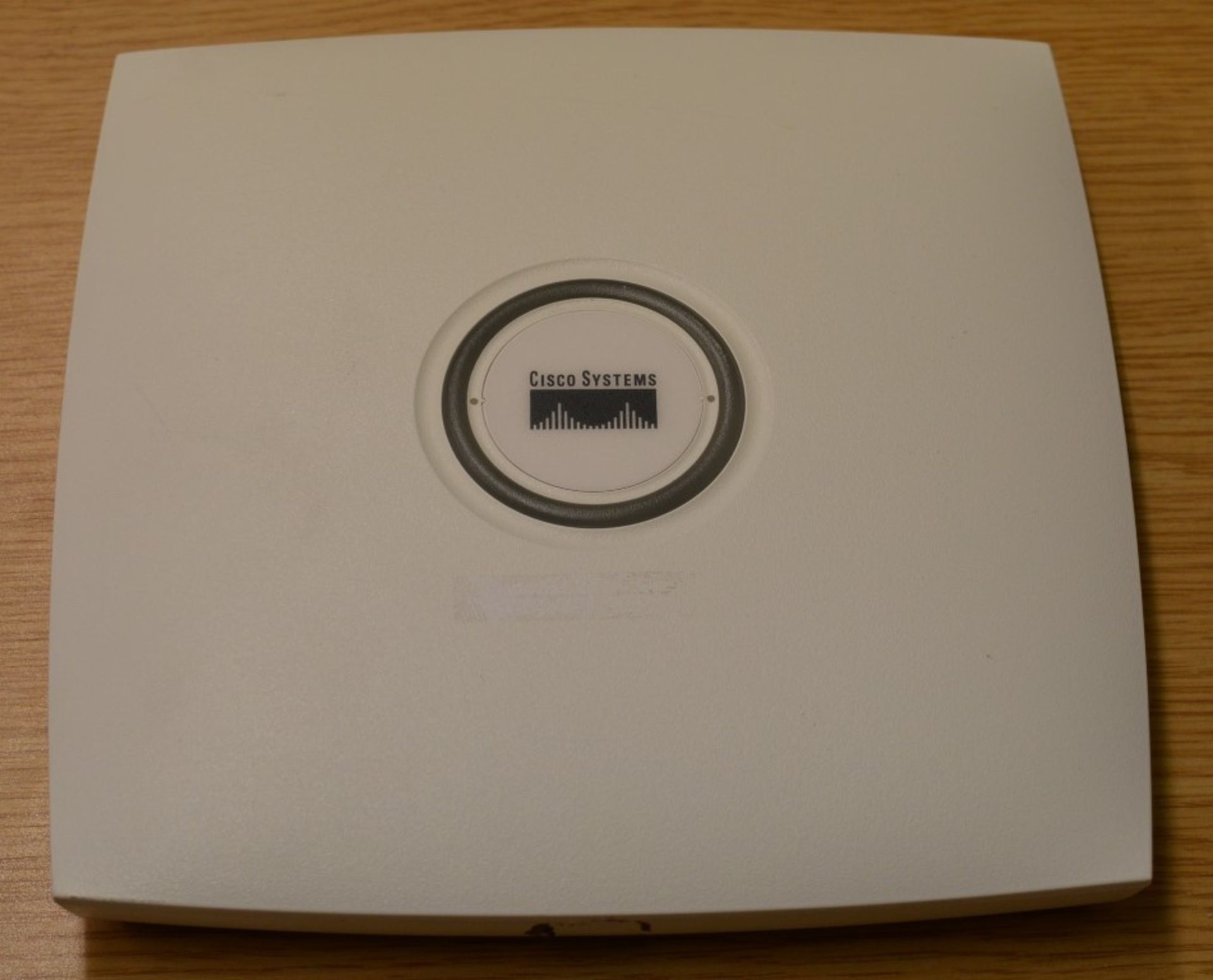 1 x Cisco Aironet 1131AG 54 Mbps Wireless G Router - Model AIR-AP1131AG-E-K9 - Low-profile