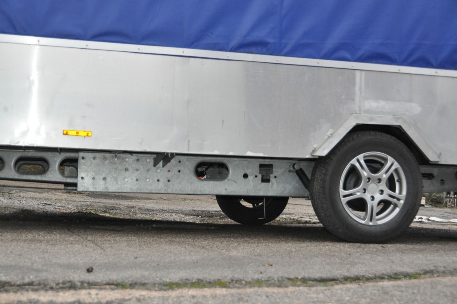 1 x Purpose Built Single Wheel Base Box Trailer - BPW Steel Chassis, Aluminium Body and Full Weather - Image 10 of 14