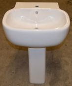 1 x Vogue Bathrooms ZOLA Single Tap Hole SINK BASIN With Pedestal - 550mm Width - Product Code
