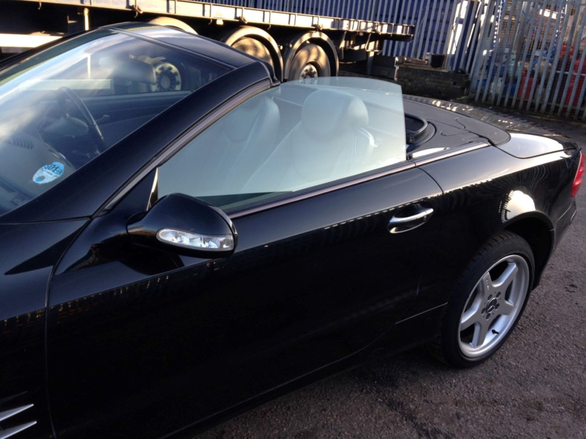 1 x Mercedes SL500 Automatic 5.0 Convertible - Petrol - Year 2002 - 94,500 Miles - Long MOT Expiry - Image 24 of 40