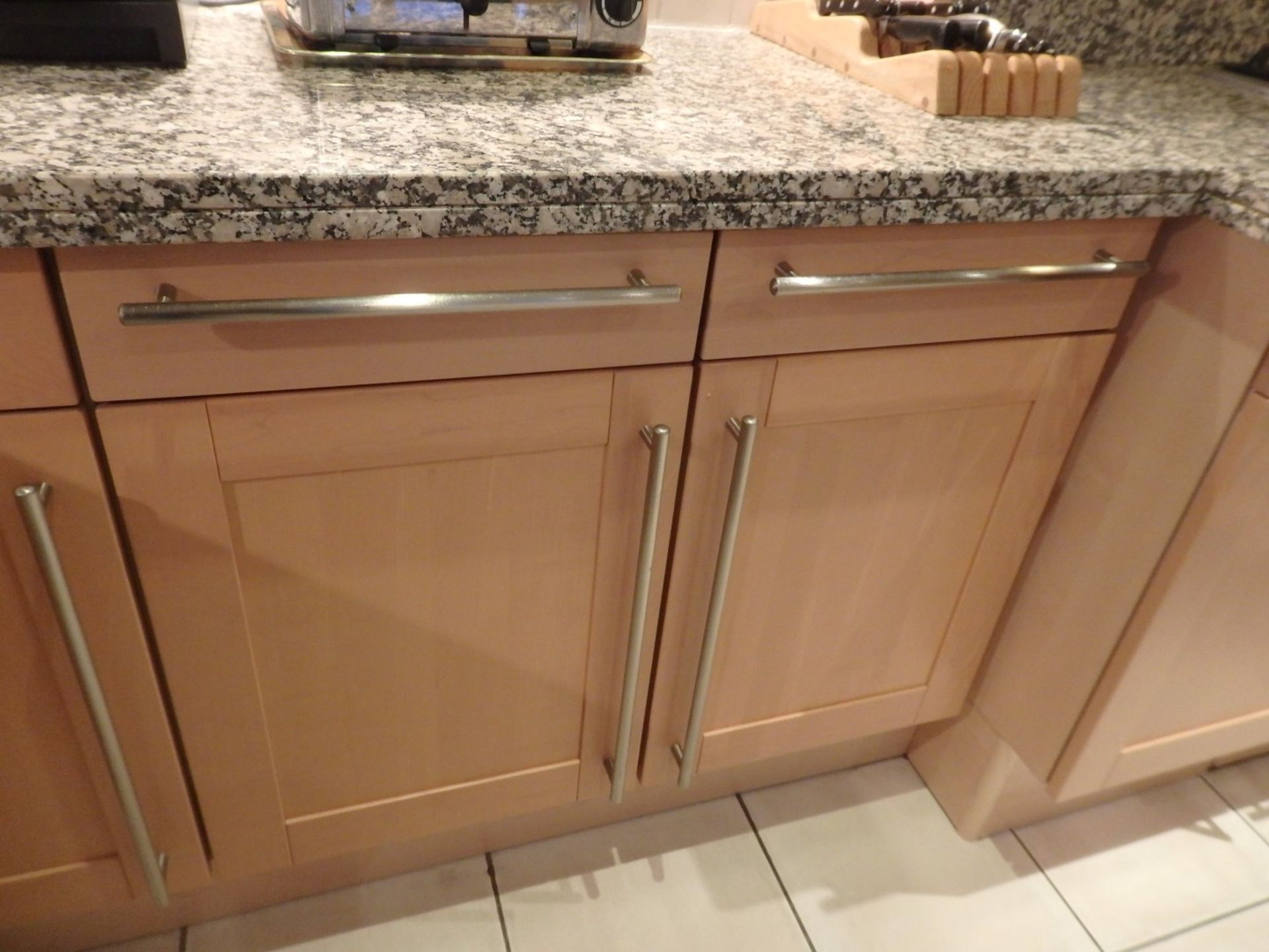 1 x Siematic Fitted Kitchen With Beech Shaker Style Doors, Granite Worktops, Central Island and - Image 55 of 148