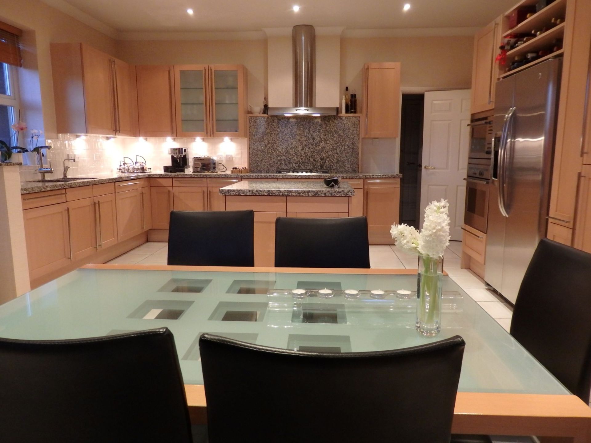 1 x Siematic Fitted Kitchen With Beech Shaker Style Doors, Granite Worktops, Central Island and - Image 13 of 148