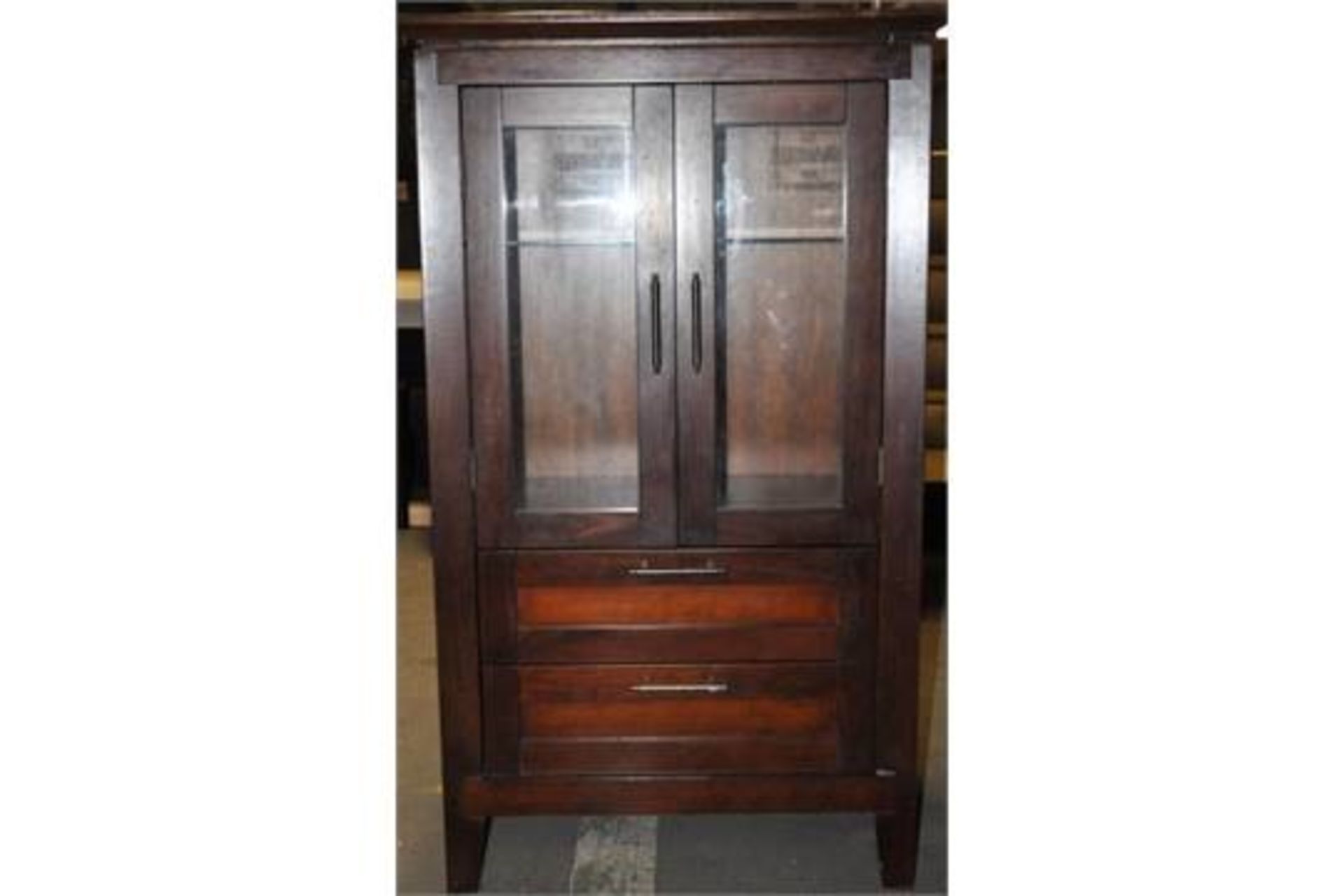1 x Henley Traditional Red Mahogany Drinks Cabinet by Bentley Designs – Comes with Drawers & Glass - Image 2 of 7