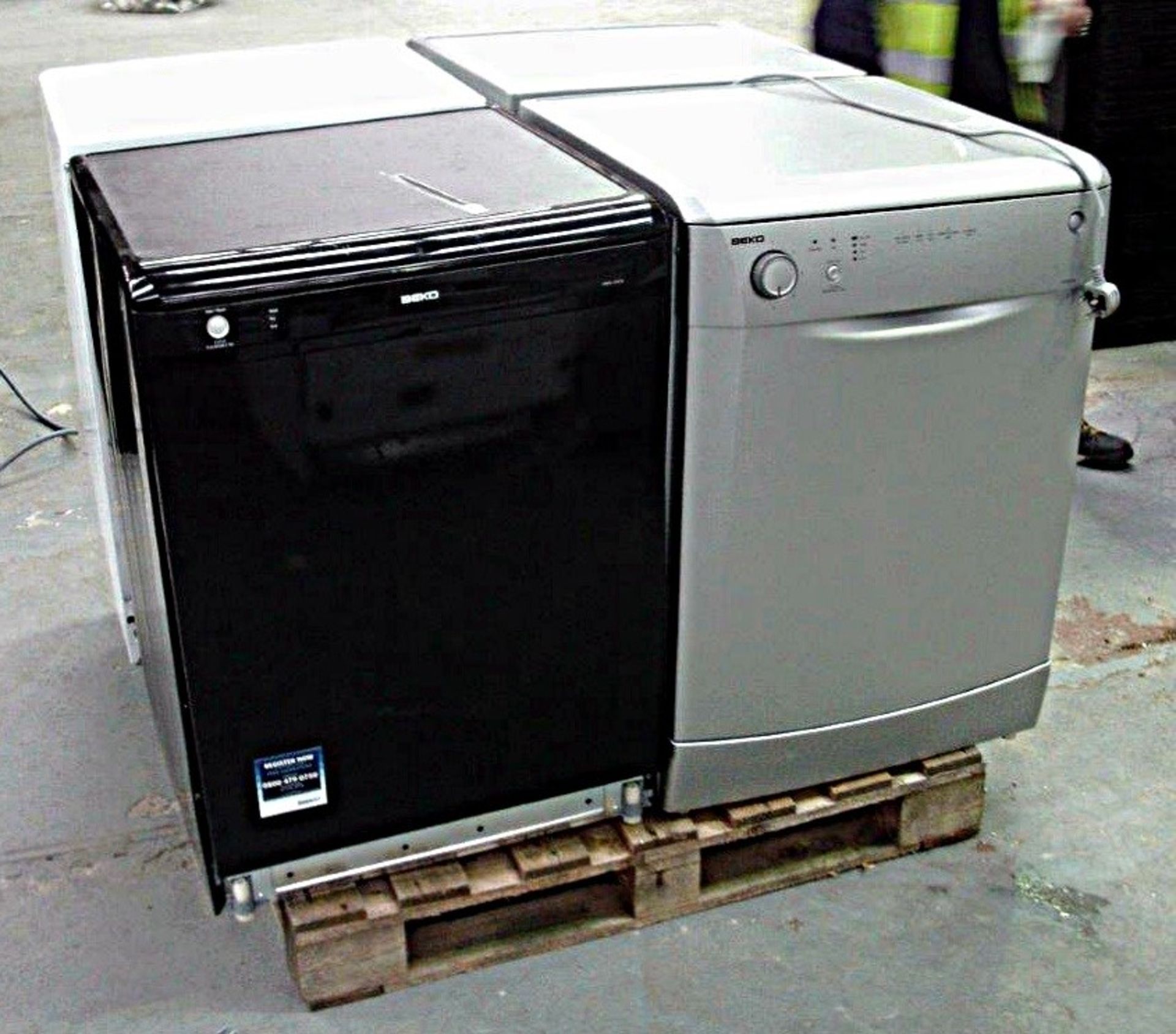 1 x Pallet of Unchecked Customer Raw Returns - BEKO DISHWASHERS - All Current Models - CL055 - Ref - Image 9 of 13