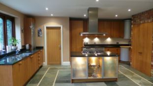 1 x Beautifully Crafted Bespoke Johnson & Johnson Fitted Kitchen - Rustic Solid Oak Doors, Modern