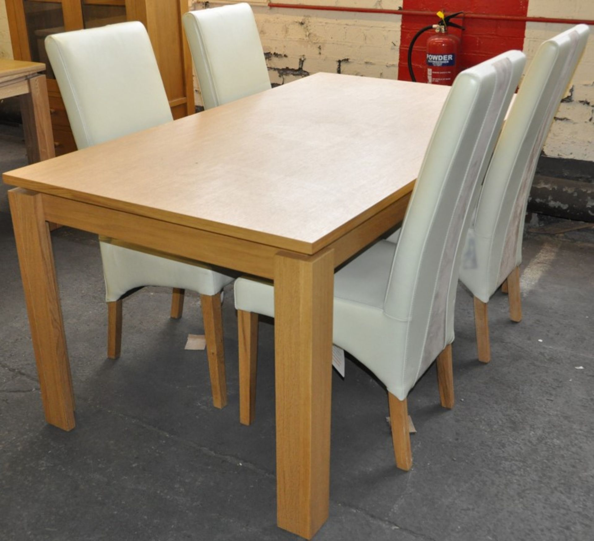 1 x Natural Oak Fixed Top Dining Table Set with 4 Luxurious Matching Chairs – Good Condition – Ex
