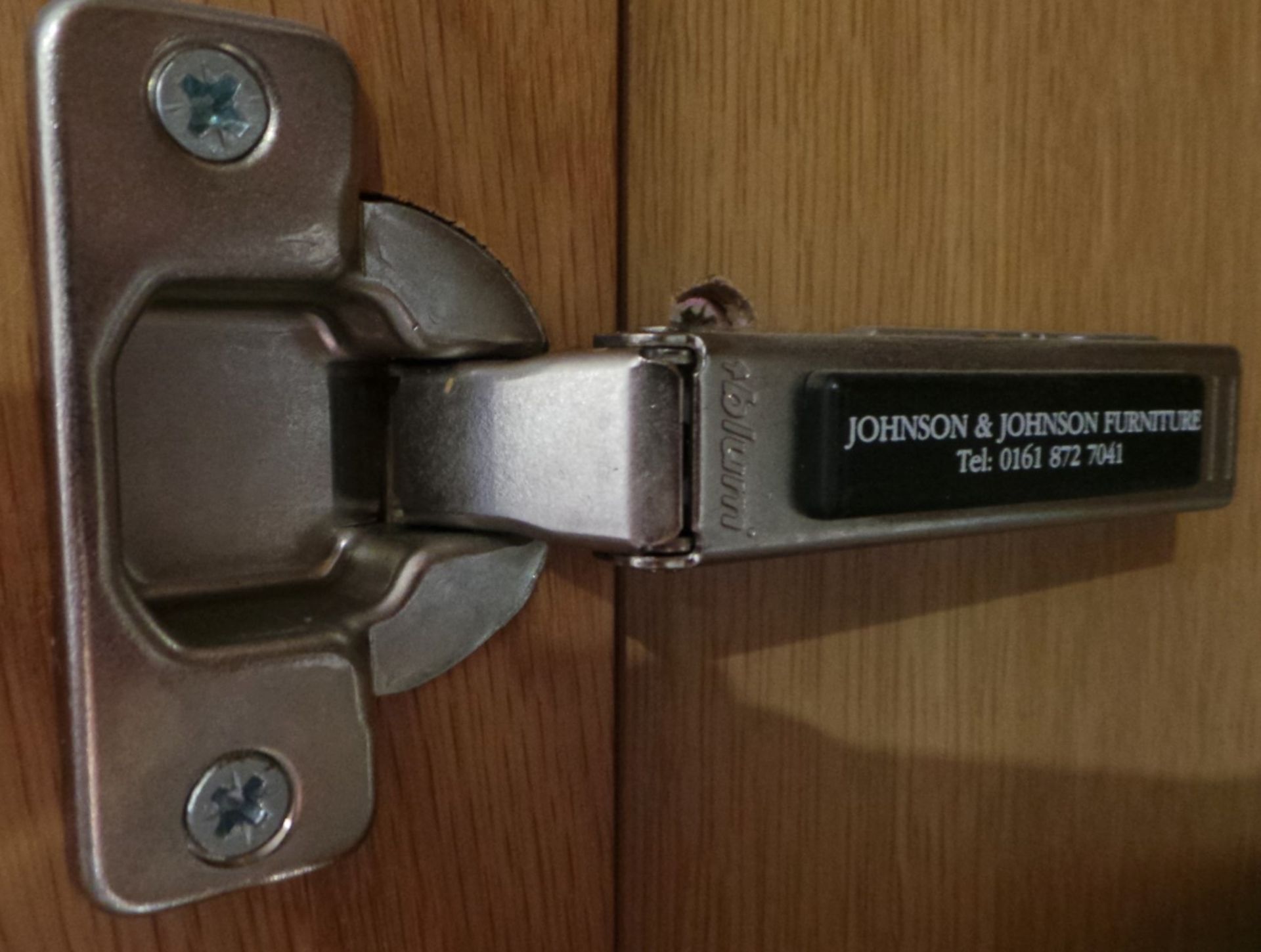 1 x Beautifully Crafted Bespoke Johnson & Johnson Fitted Kitchen - Rustic Solid Oak Doors, Modern - Image 67 of 86