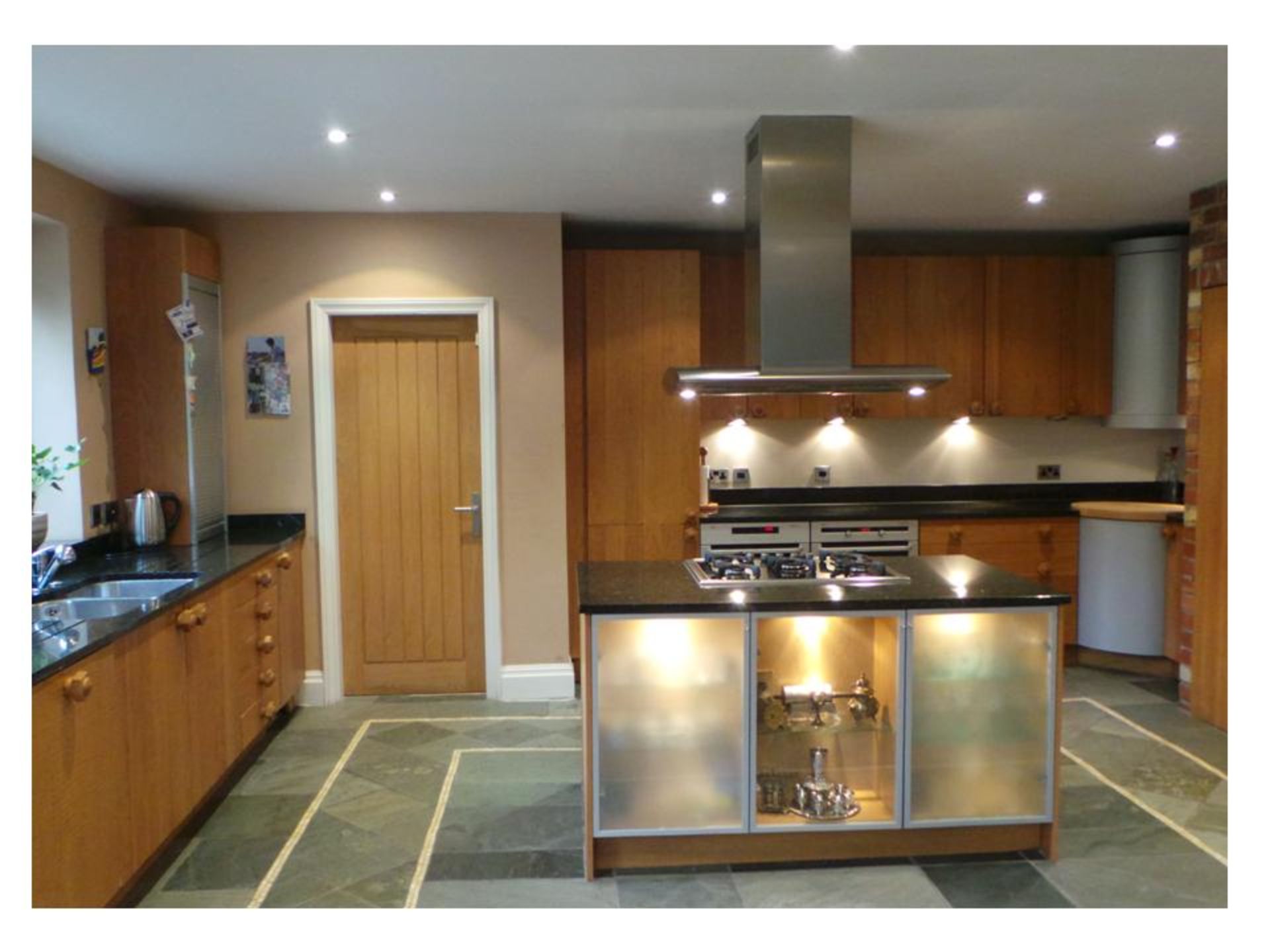 1 x Beautifully Crafted Bespoke Johnson & Johnson Fitted Kitchen - Rustic Solid Oak Doors, Modern - Image 84 of 86