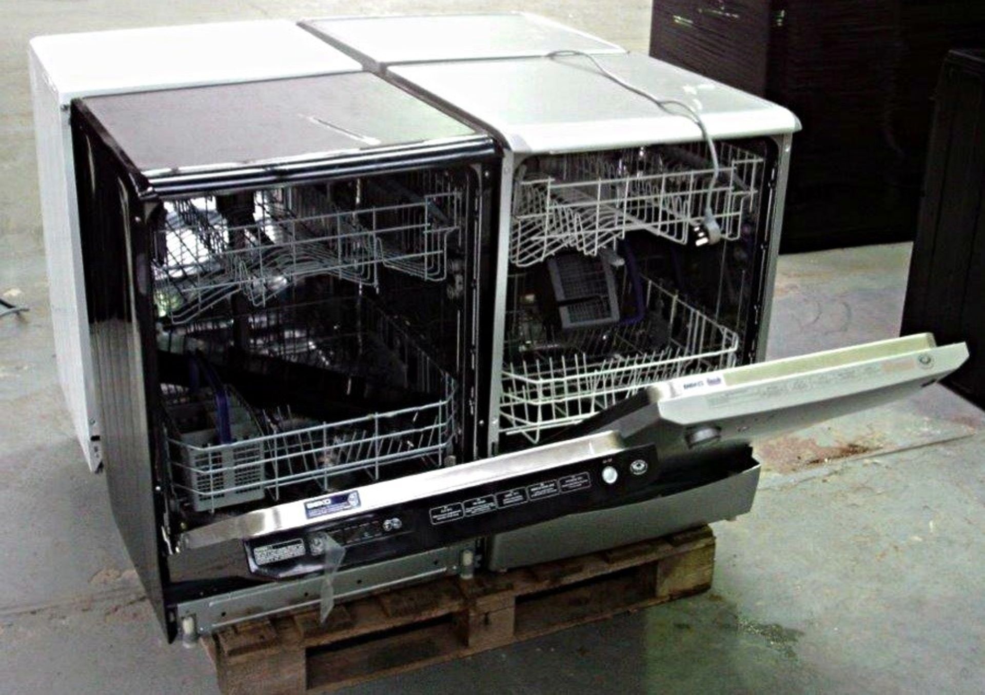 1 x Pallet of Unchecked Customer Raw Returns - BEKO DISHWASHERS - All Current Models - CL055 - Ref - Image 10 of 13