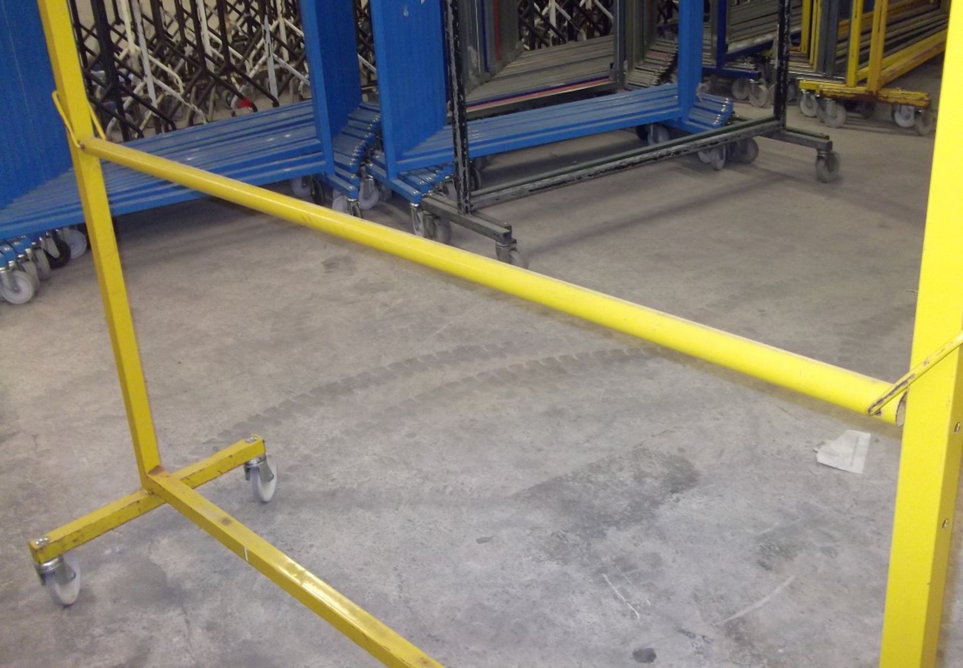 1 x 2-Tier Heavy Duty Clothing Rail – Pre-owned, In Good Working Condition – Supplied In Either - Image 4 of 5