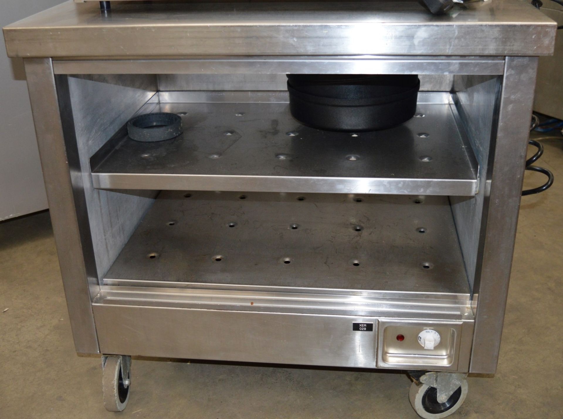 1 x Commercial Catering Storage / Food Warmer Cabinet on Castor Wheels - CL057 - H85 x W90 x D65 cms - Image 2 of 6